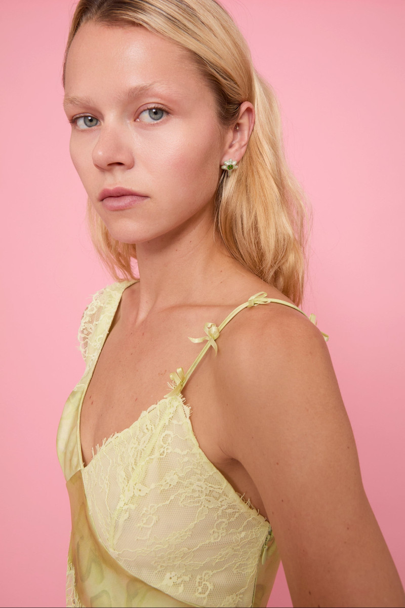 Collina Strada APPLE GREEN CORAL STUDS outlook