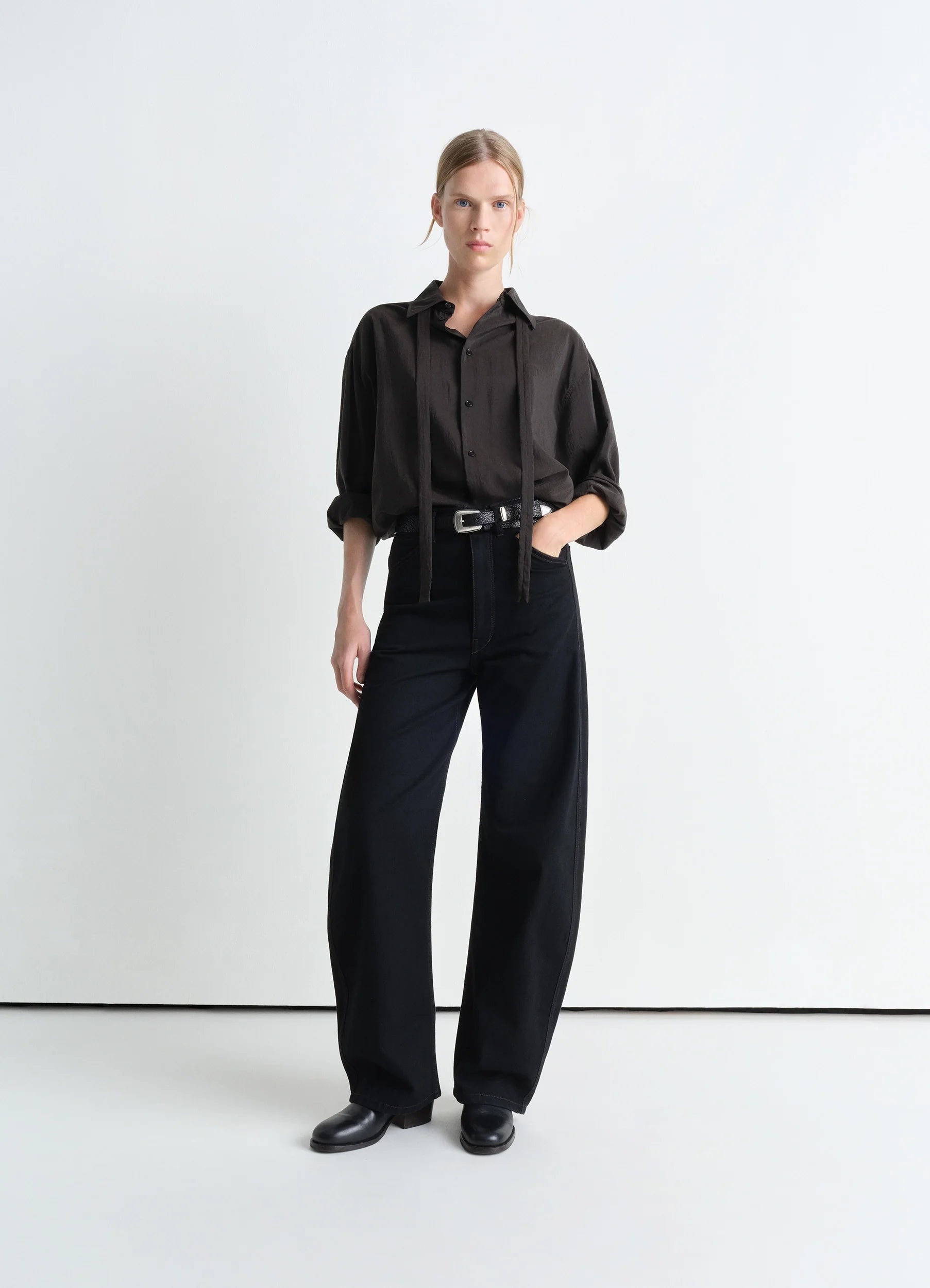 HIGH WAISTED CURVED PANTS - 2