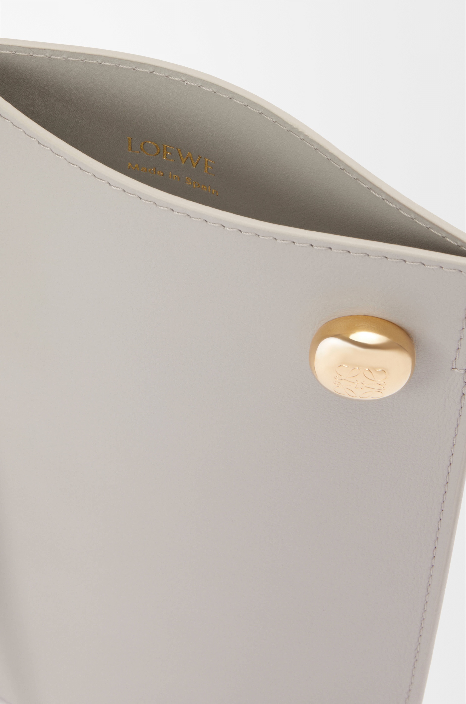 Pebble Dice pocket in classic calfskin - 6