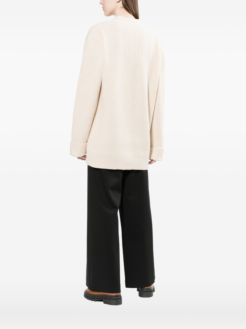 V-neck cardigan 4