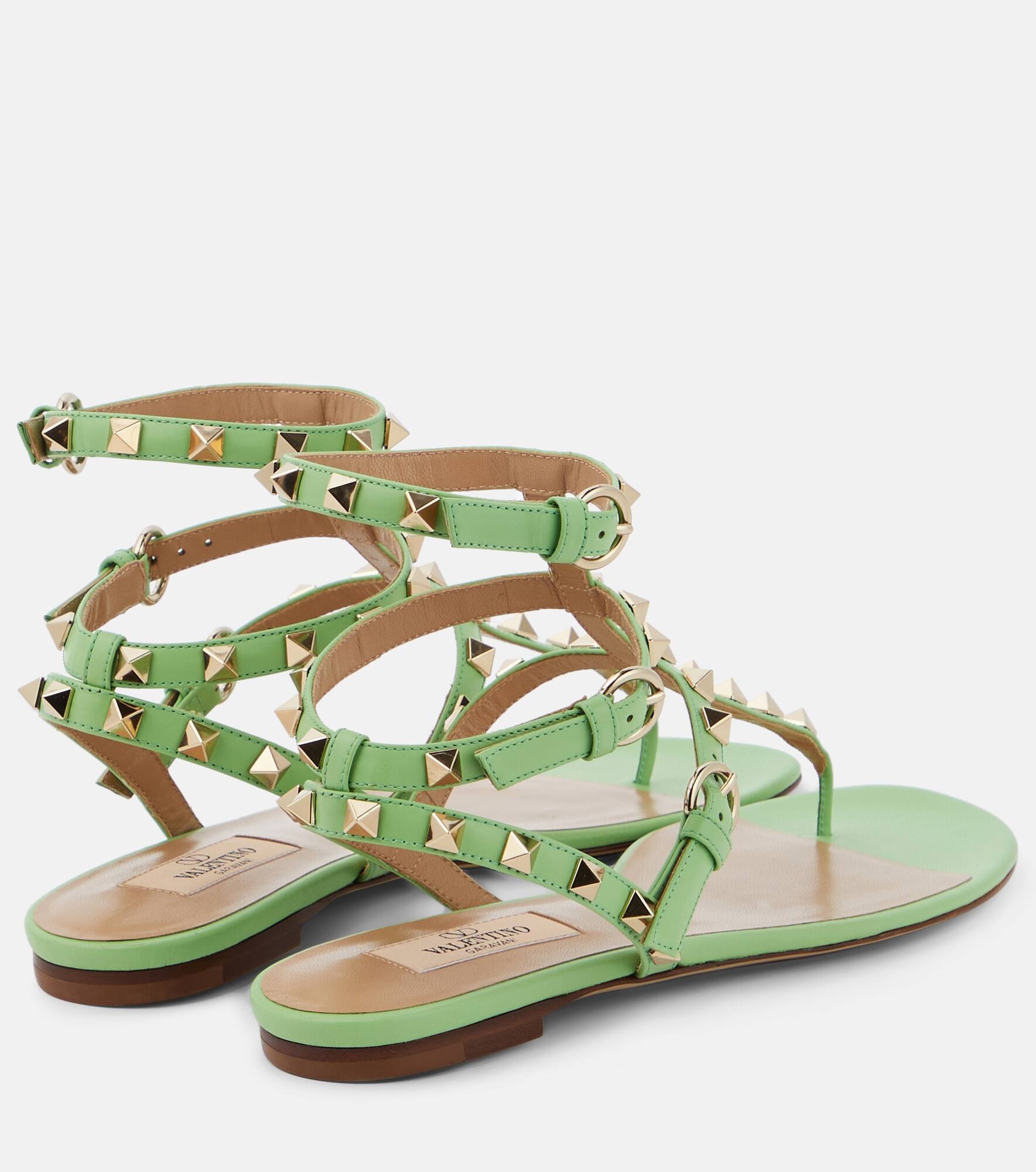 Rockstud leather thong sandals - 3