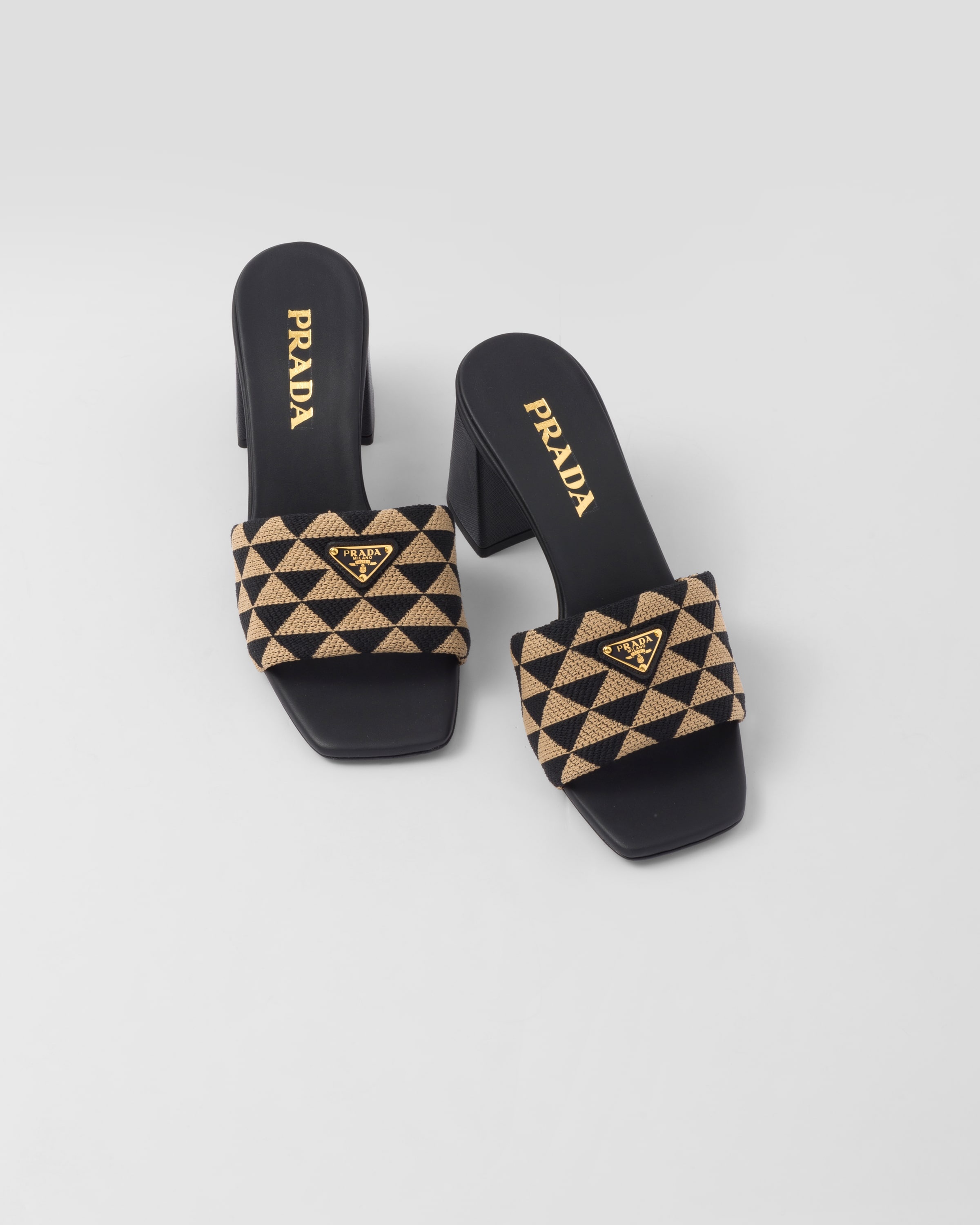 Embroidered fabric sandals - 4