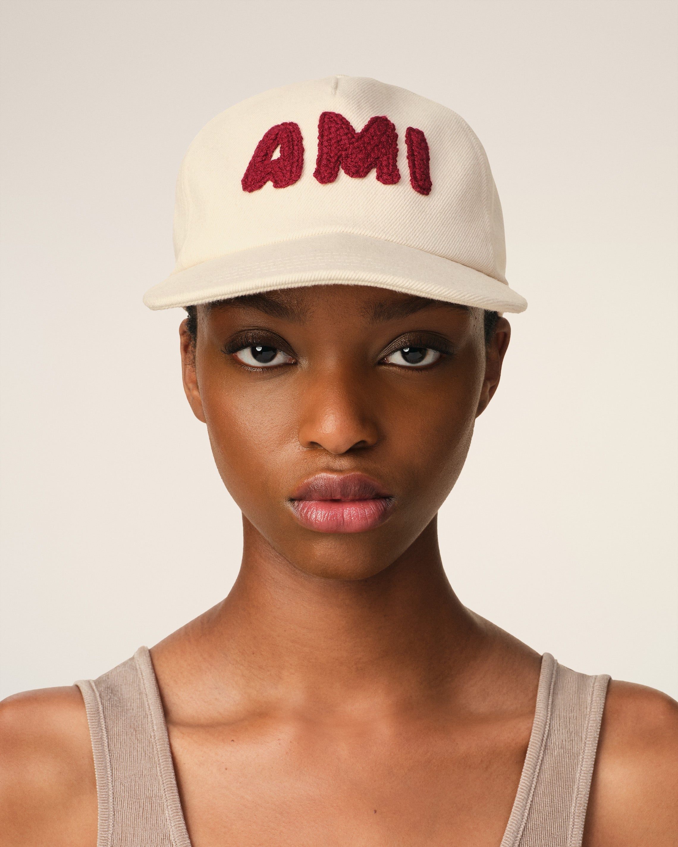 BEIGE COTTON AMI PARIS PATCH TRUCKER CAP - 2