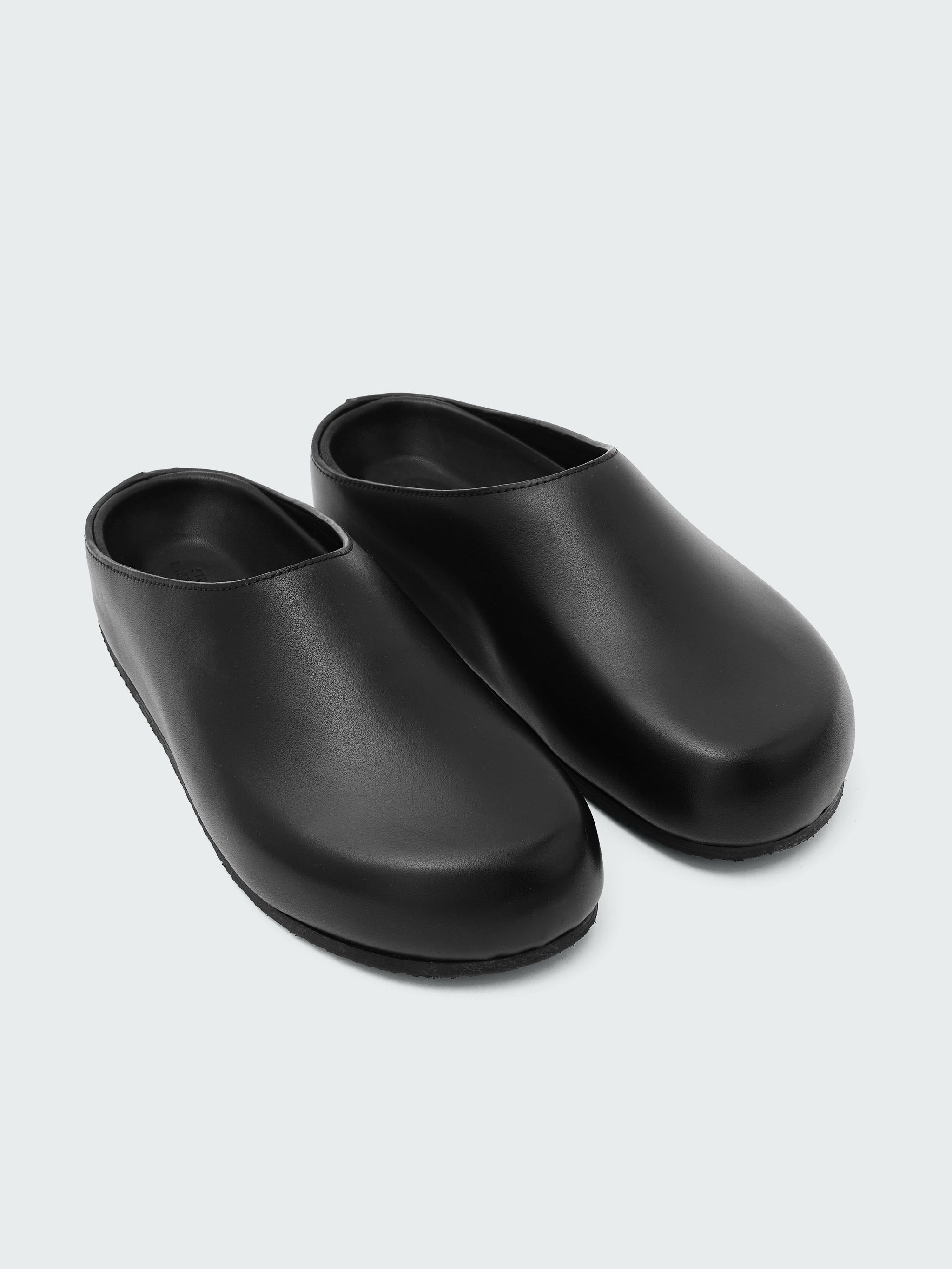 Men's Wearing Clog - 2