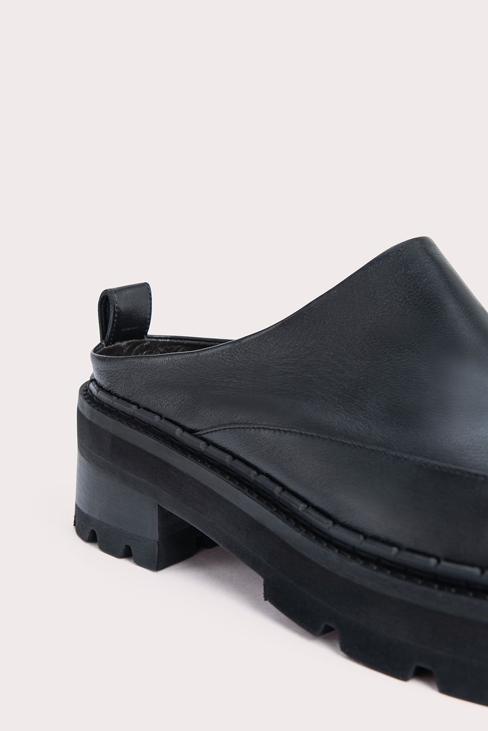 Reyna Black Nappa Leather - 5