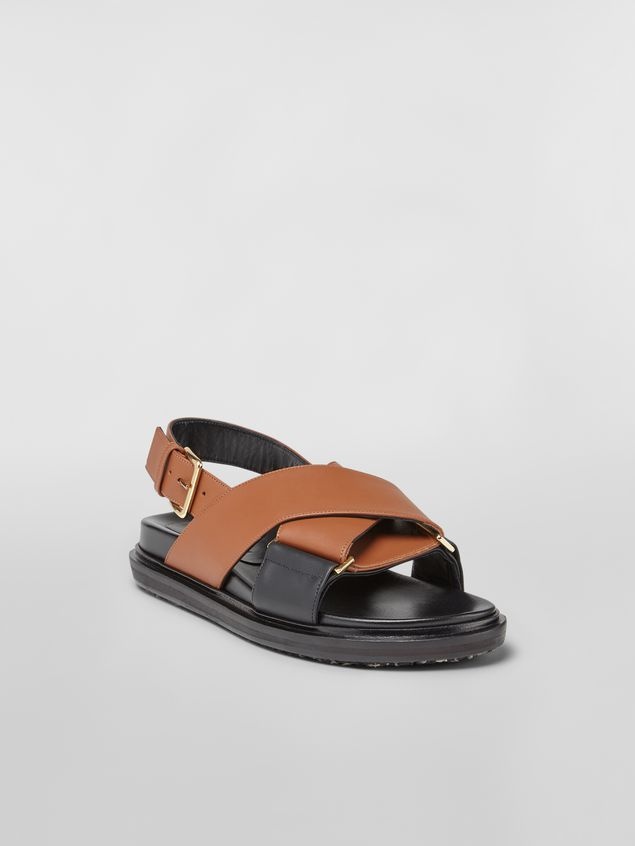CRISS-CROSS FUSSBETT IN CALFSKIN - 2