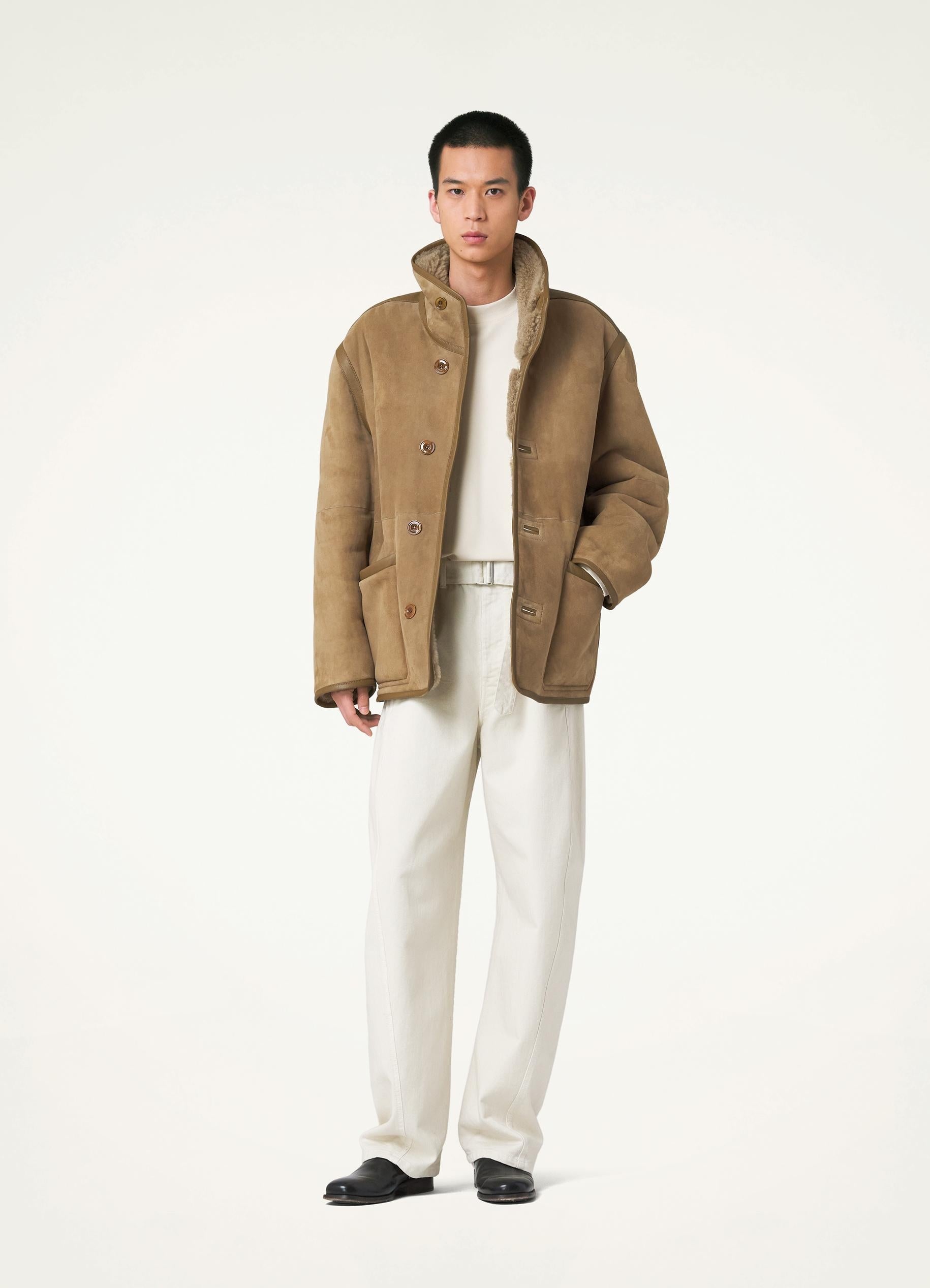 REVERSIBLE SHEARLING COAT
SHEEPSKIN - 1