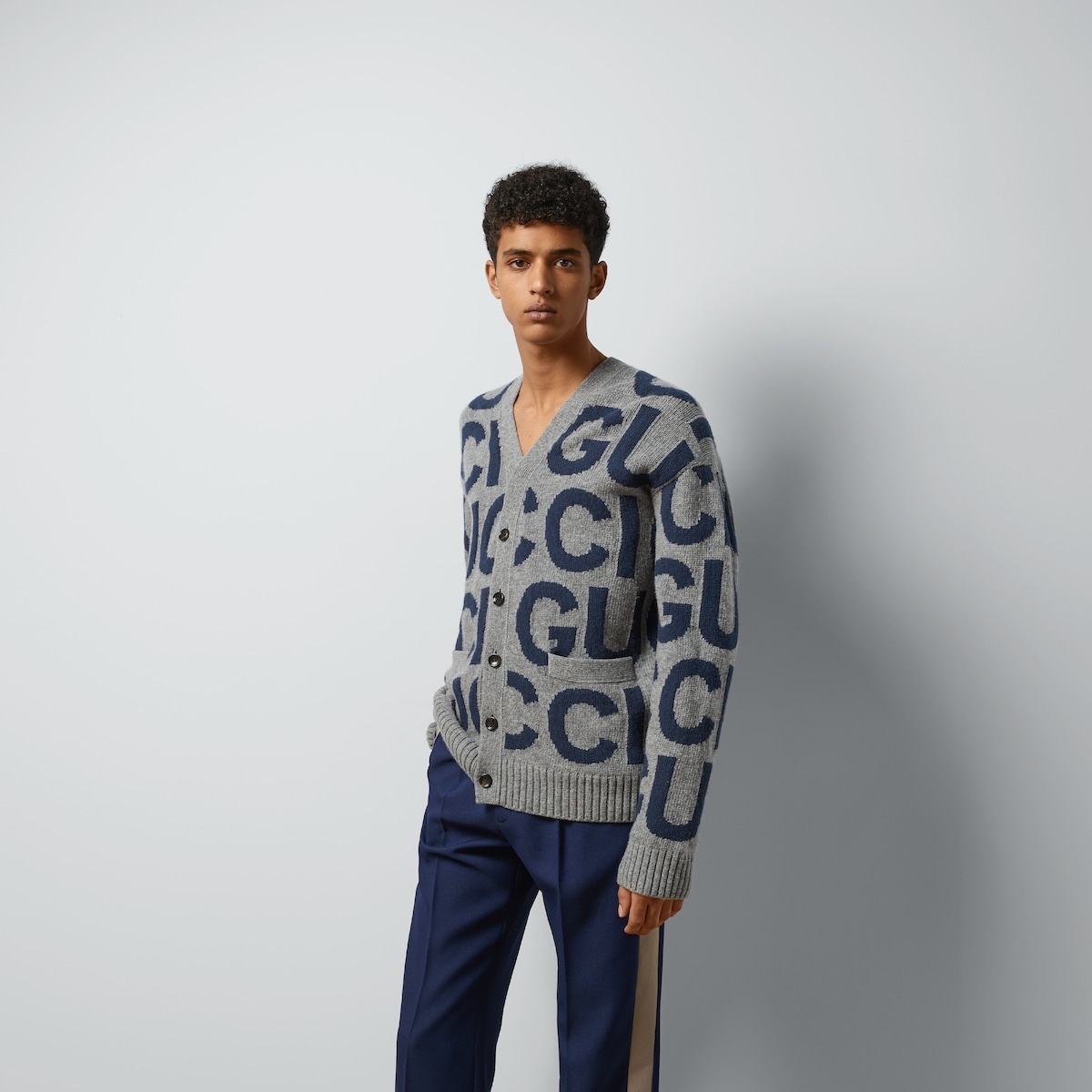 Wool cardigan with Gucci intarsia - 5