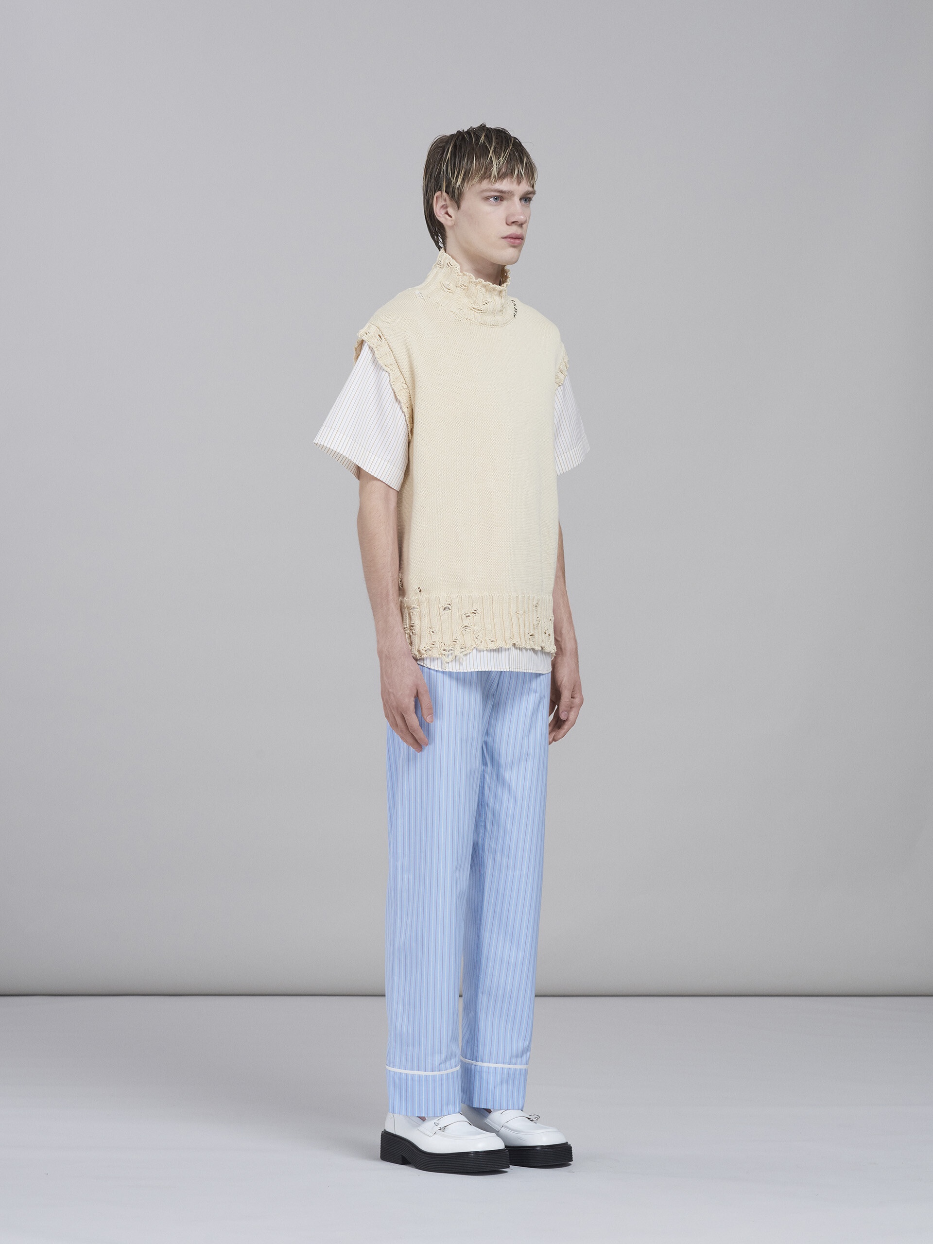 WHITE COTTON VEST - 5