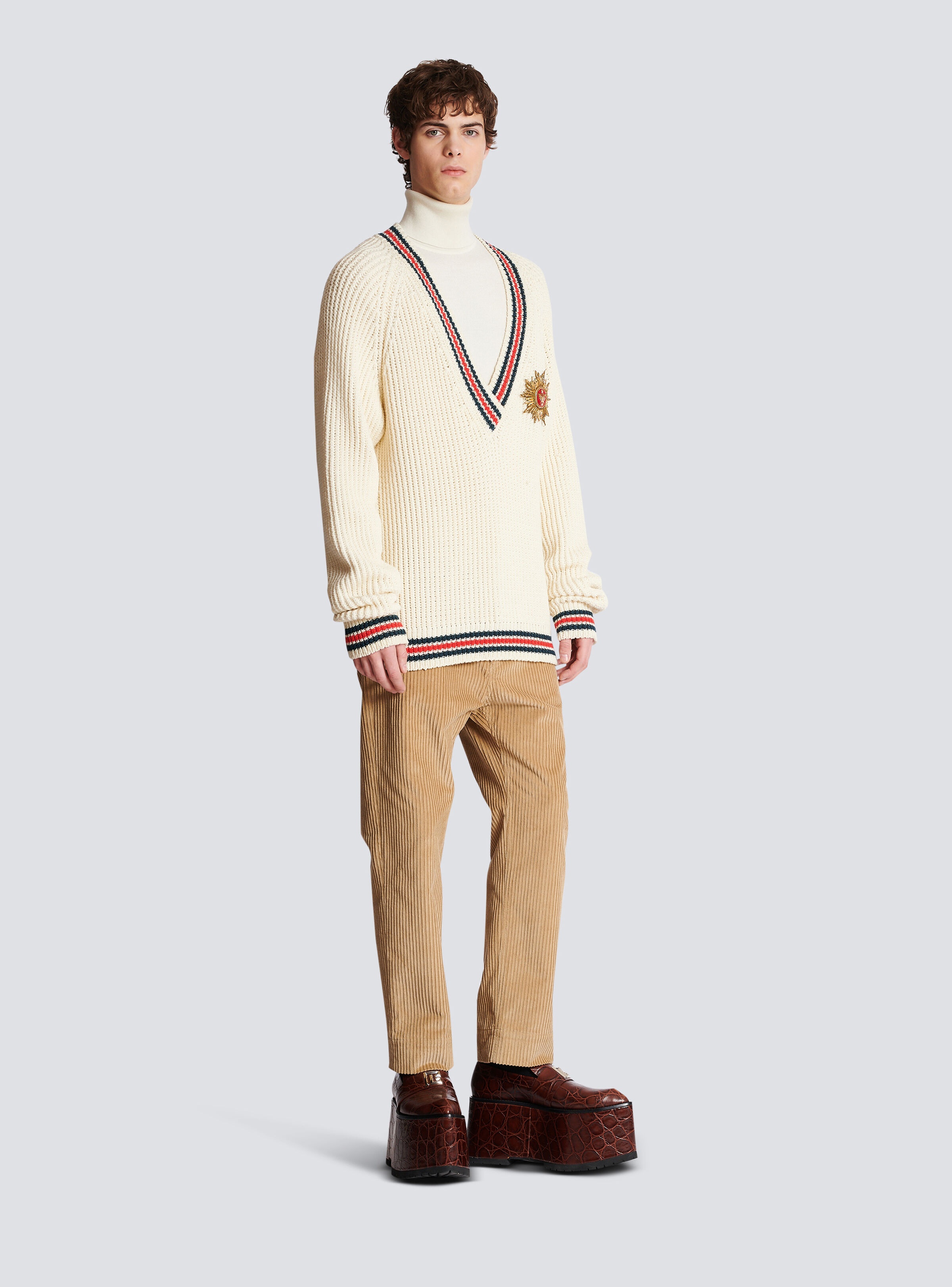 Knit jumper with insignia - 3