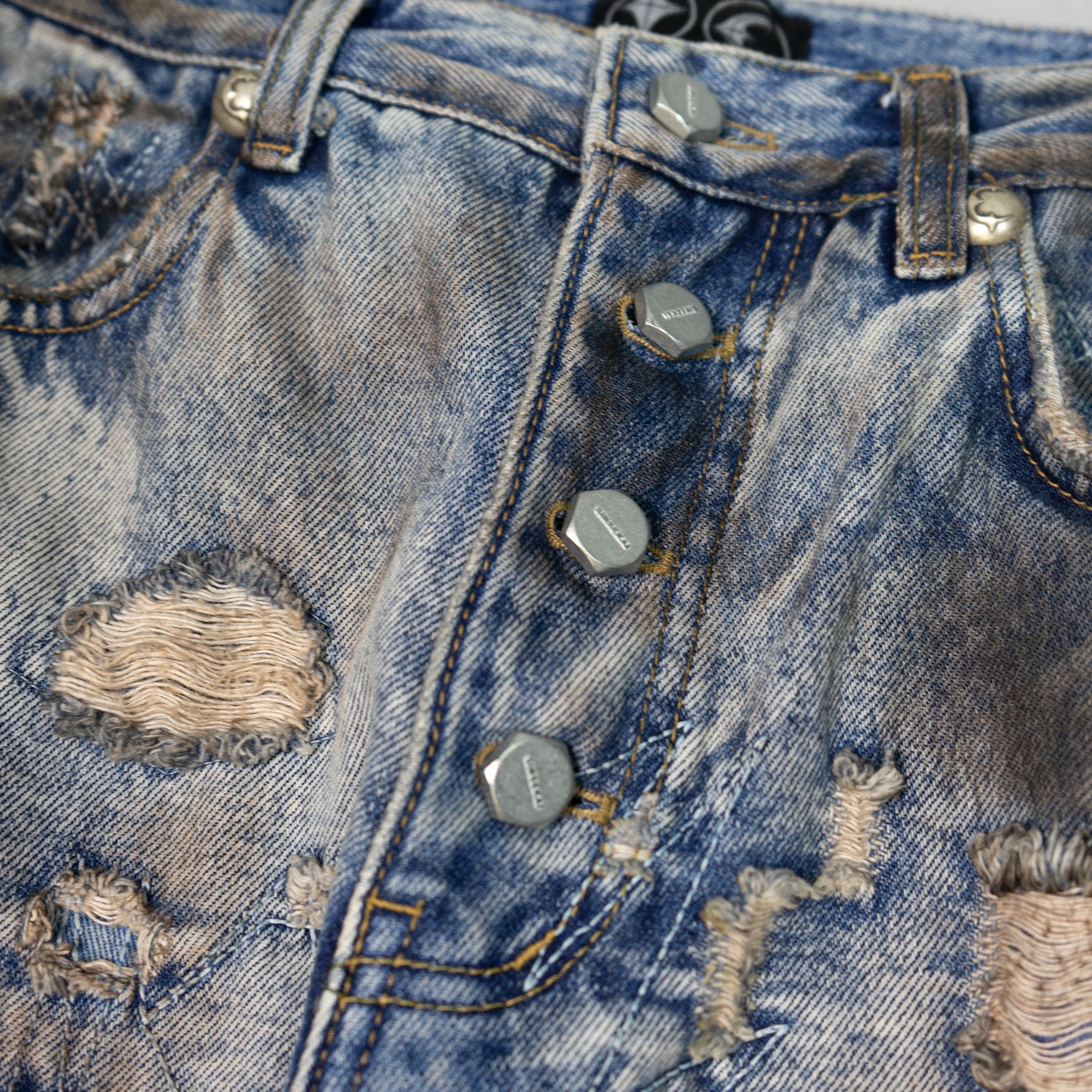 DISTRESSED DENIM JEANS - 3