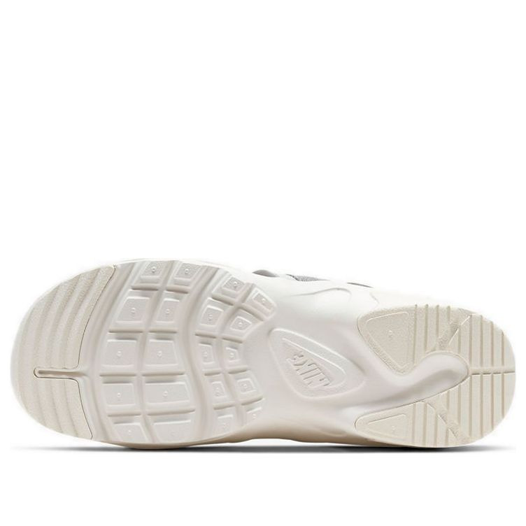 (WMNS) Nike Canyon Sandal 'Metallic Silver' CW6211-001 - 4