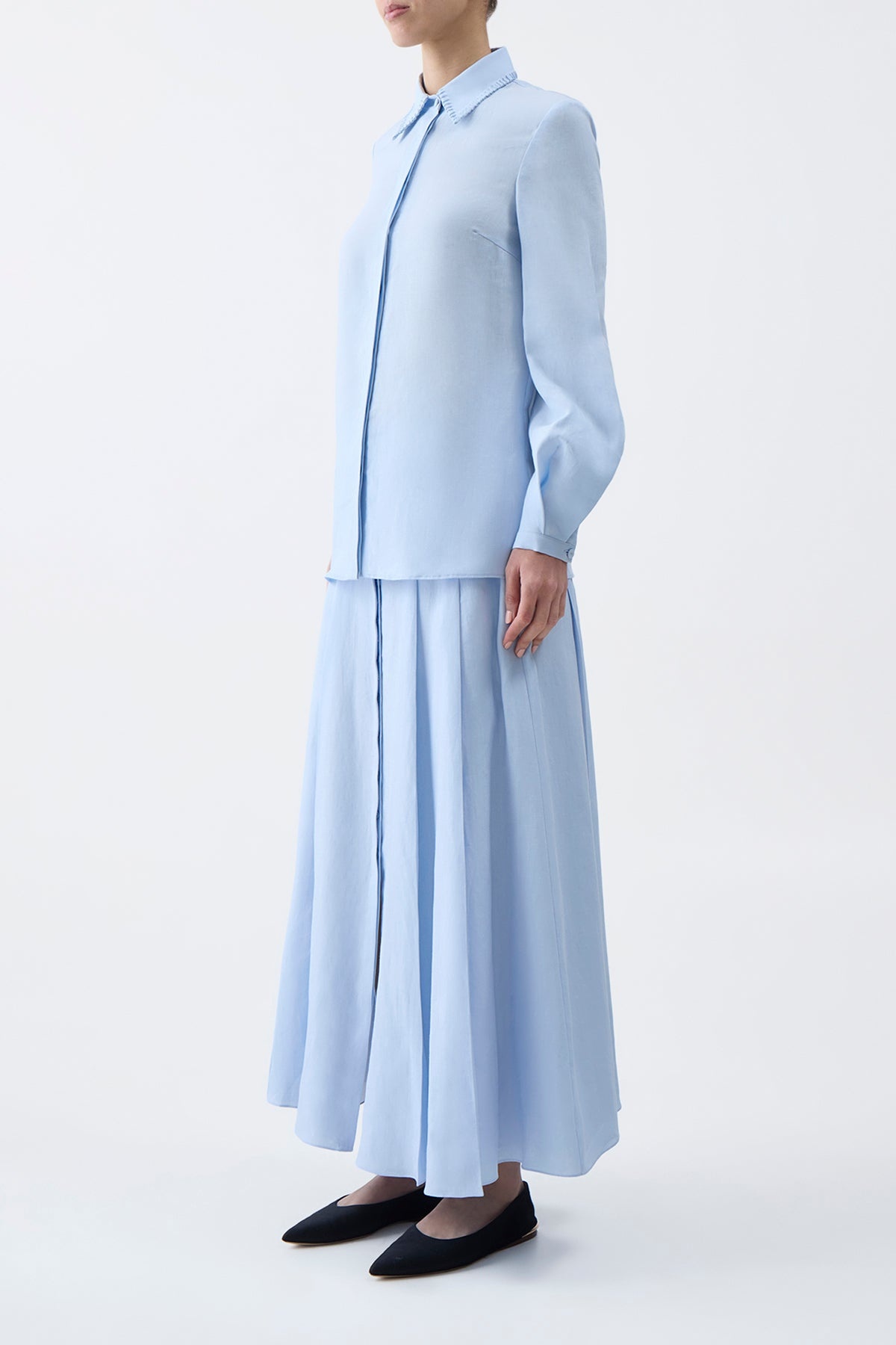 Delmer Top in Light Blue Aloe Linen - 3
