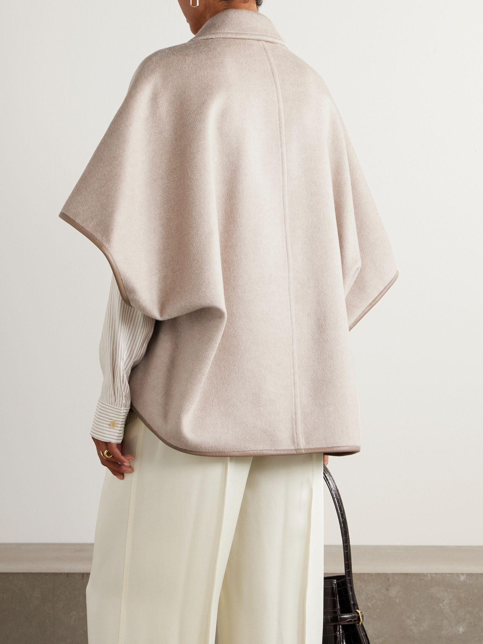 Leather-trimmed cashmere-felt cape Beige - 3