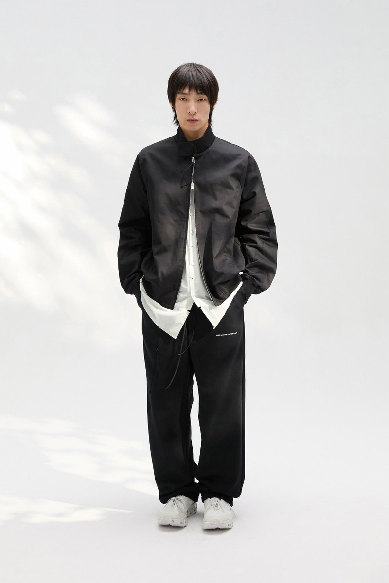 POST ARCHIVE FACTION (PAF) 8.0 BOMBER RIGHT (BLACK) outlook