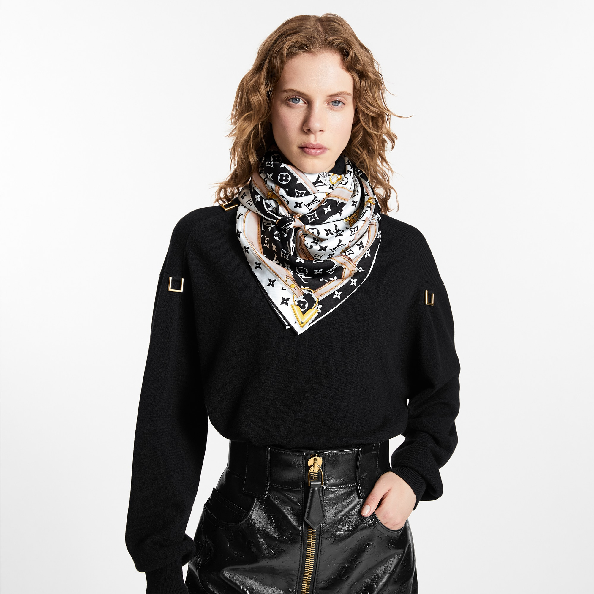 Monogram Confidential square - 5