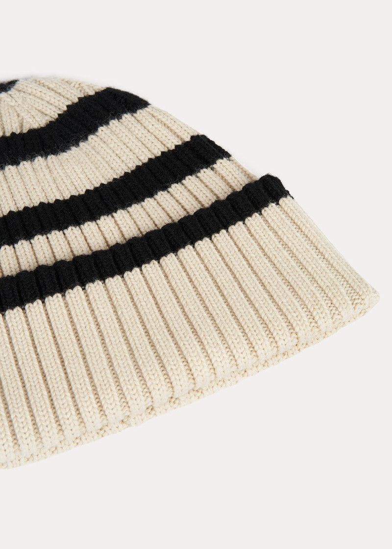 Signature stripe beanie light sand 3