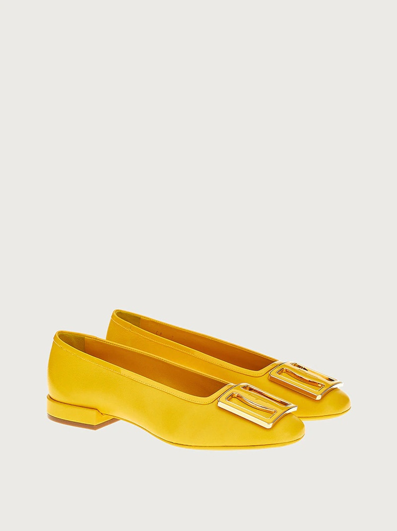 FERRAGAMO CHUNKY BUCKLE BALLET FLAT outlook