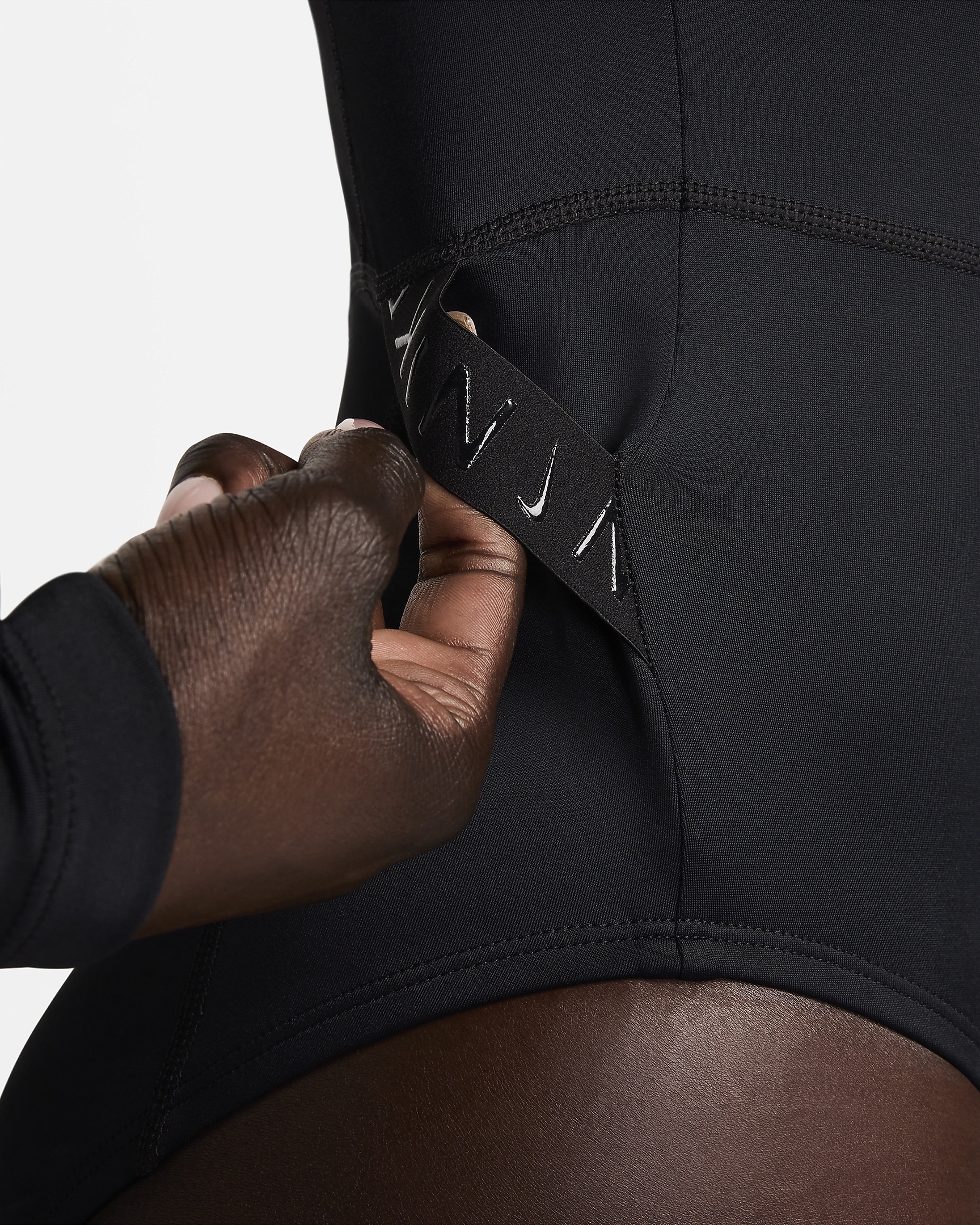Nike Swim Hydralock Fusion Women's Long-Sleeve One-Piece Swimsuit - 6