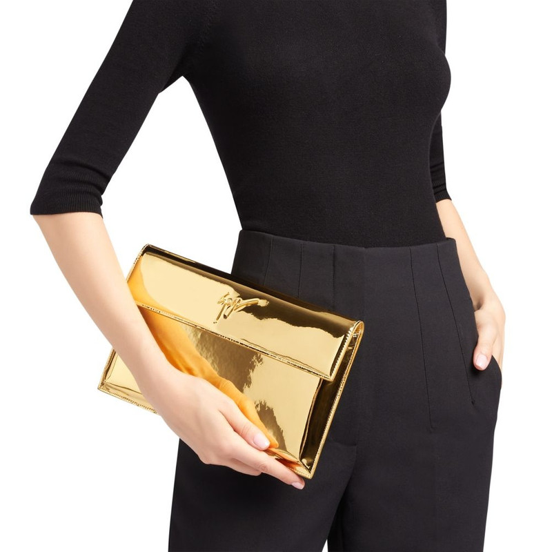 Giuseppe Zanotti Sabhin outlook