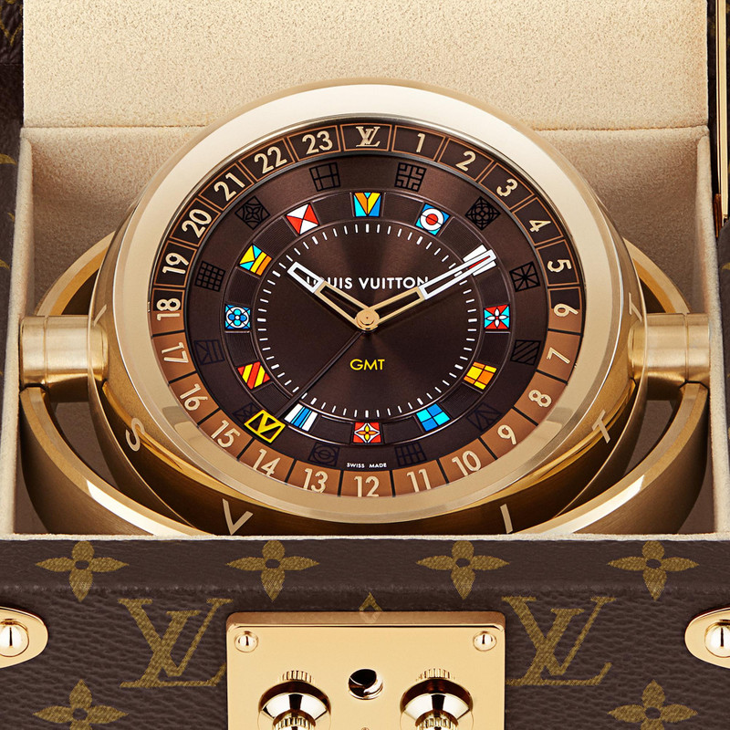 Louis Vuitton Trunk Table Clock outlook