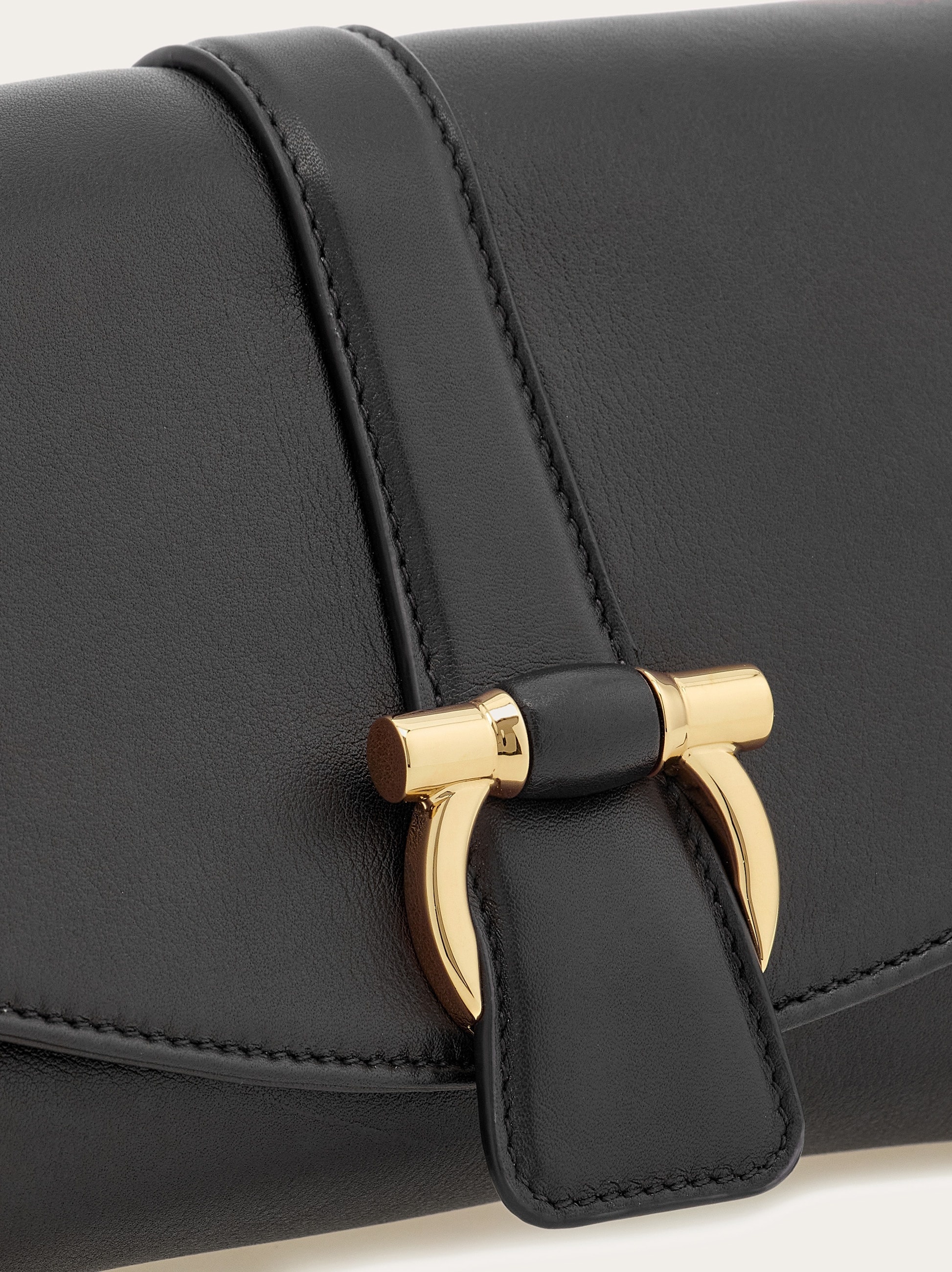 Front flap crossbody bag (S) - 8
