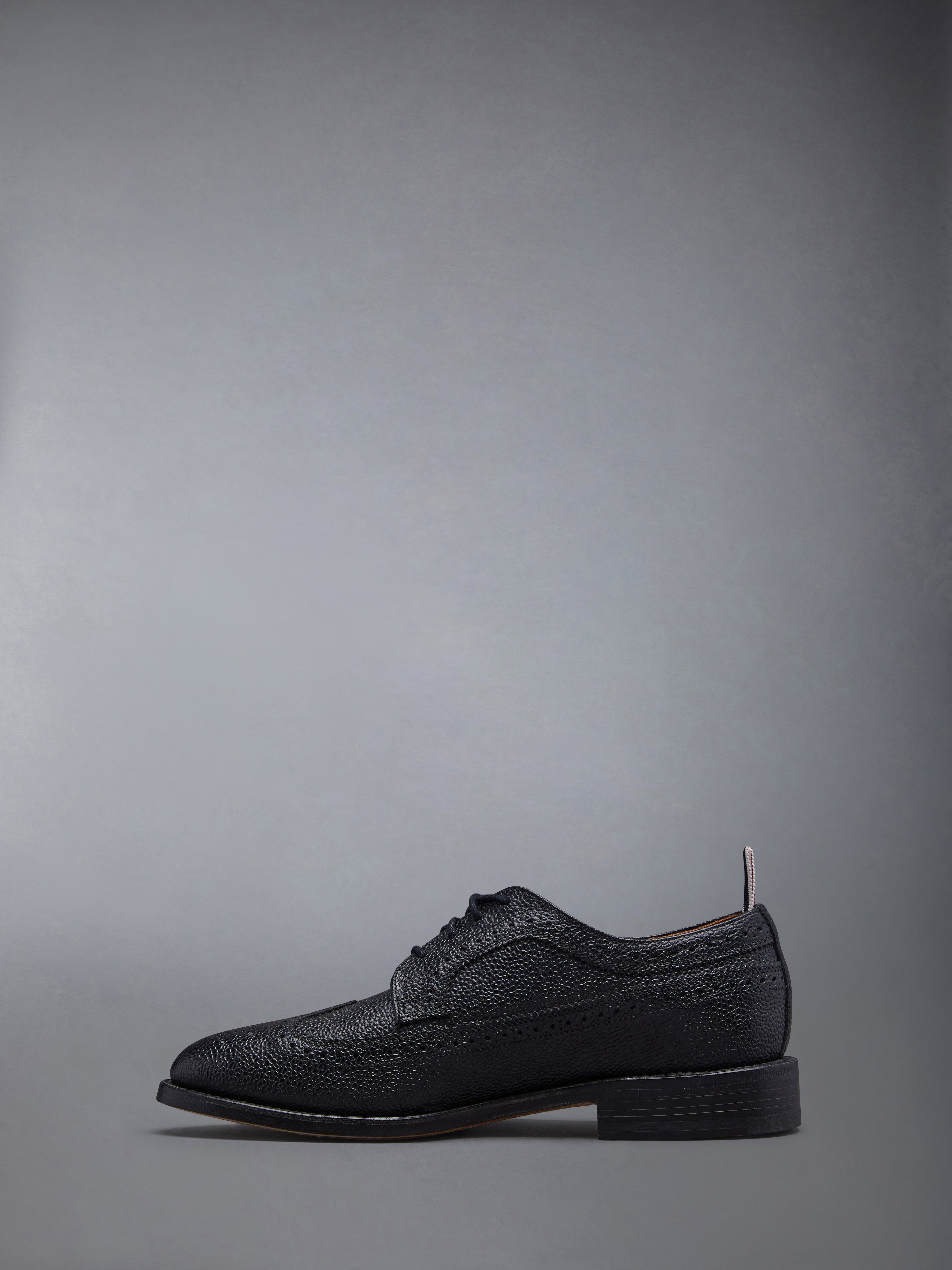 Classic Longwing Brogue Flat In Black Pebble Grain - 3