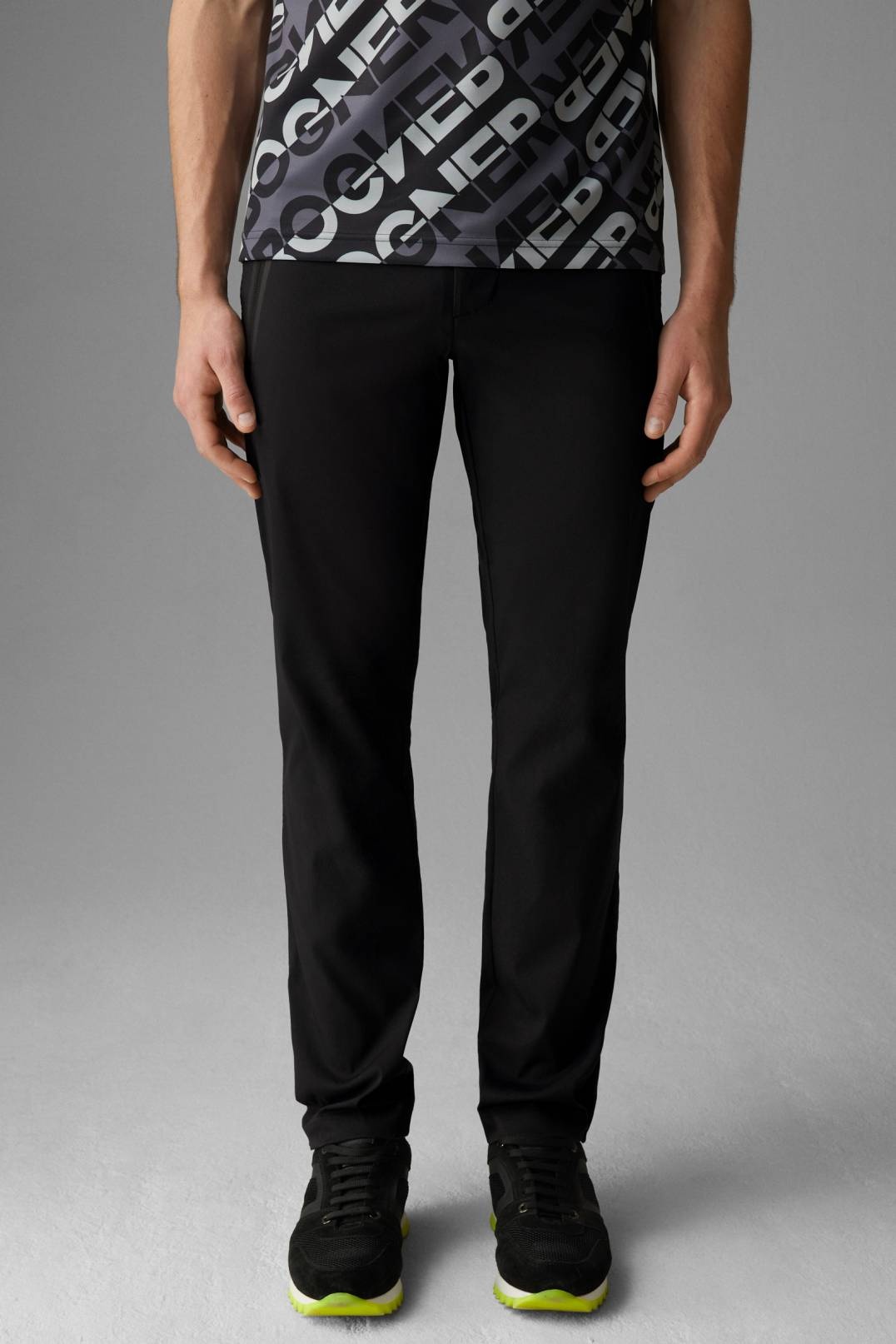 NICOLAS FUNCTIONAL CHINOS IN BLACK - 2