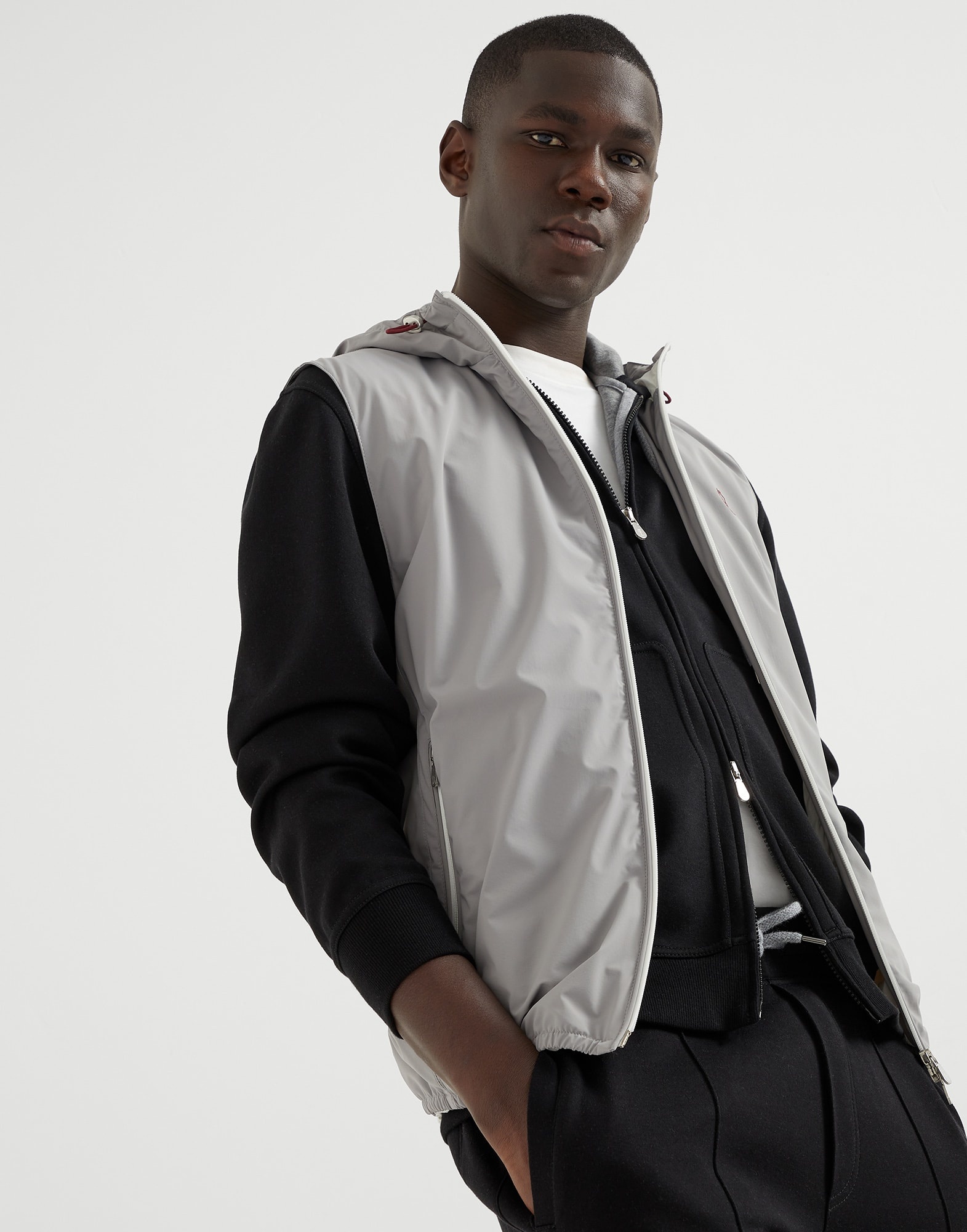 Bonded nylon hooded vest with logo - 4