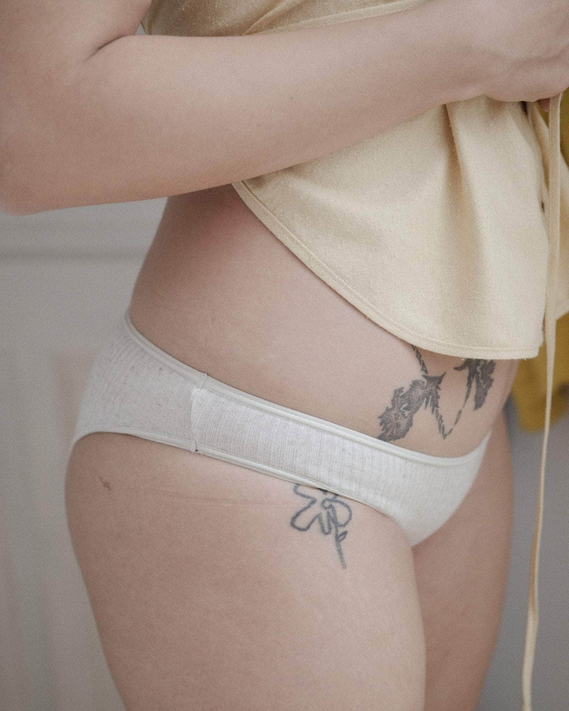 BASERANGE Bell Pants - Ecovero Nettle outlook