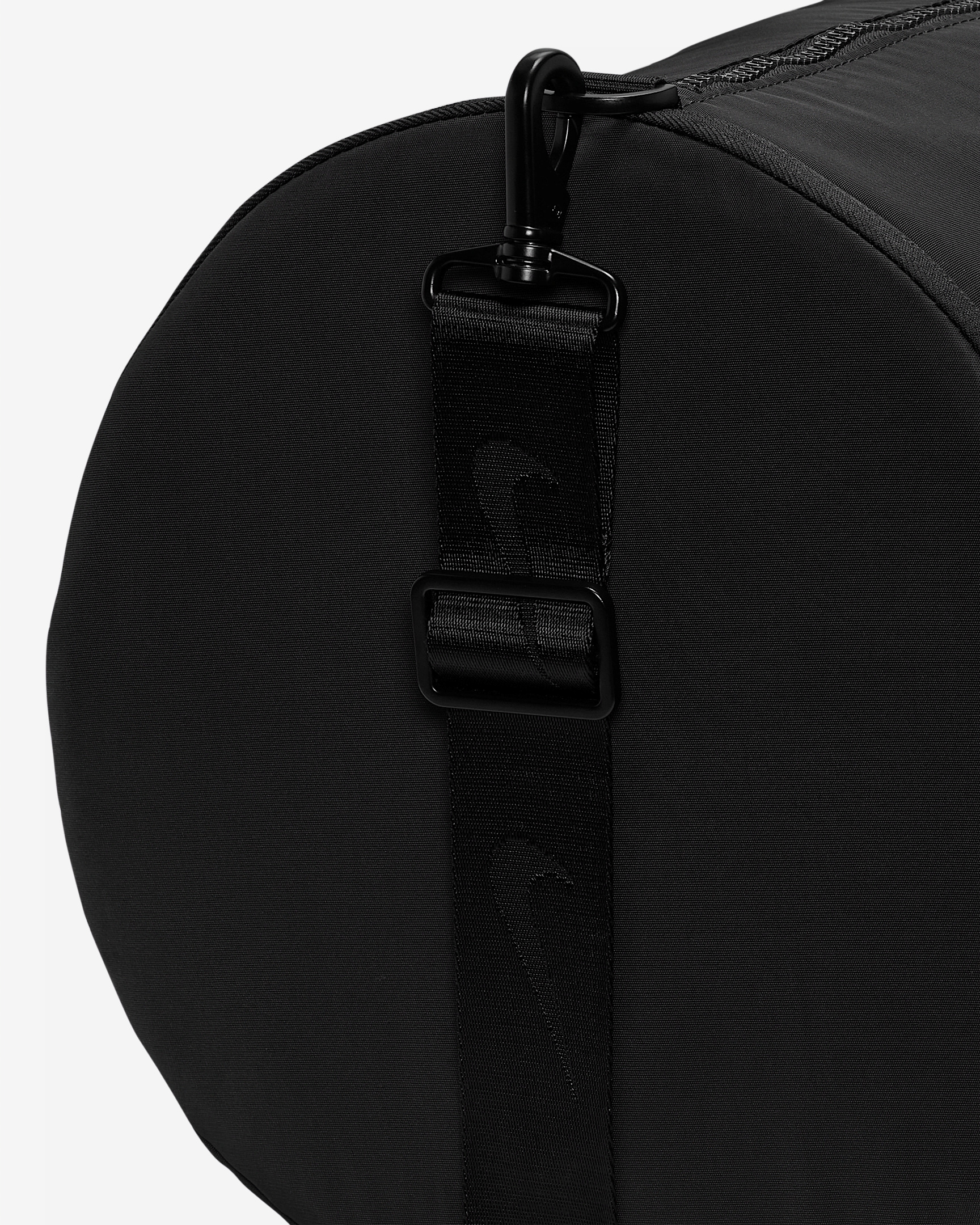Nike One Duffel Bag (35L) - 10