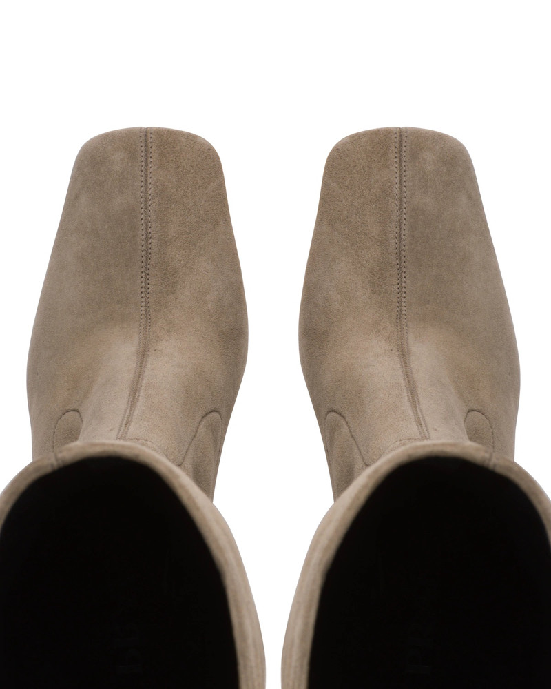 Stretch suede boots 4
