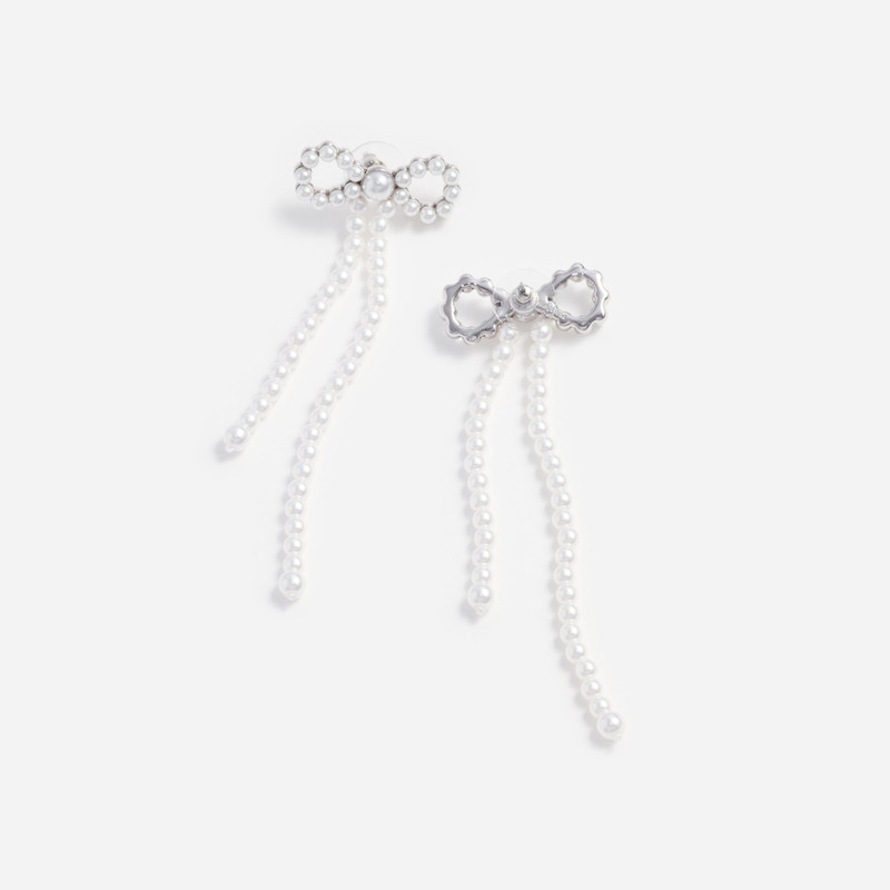 self-portrait Pearl Bow Dangle Earrings outlook