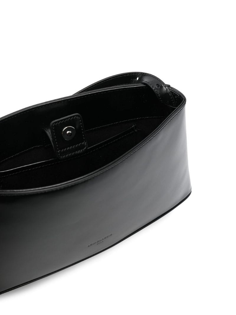 debossed logo shoulder bag - 5