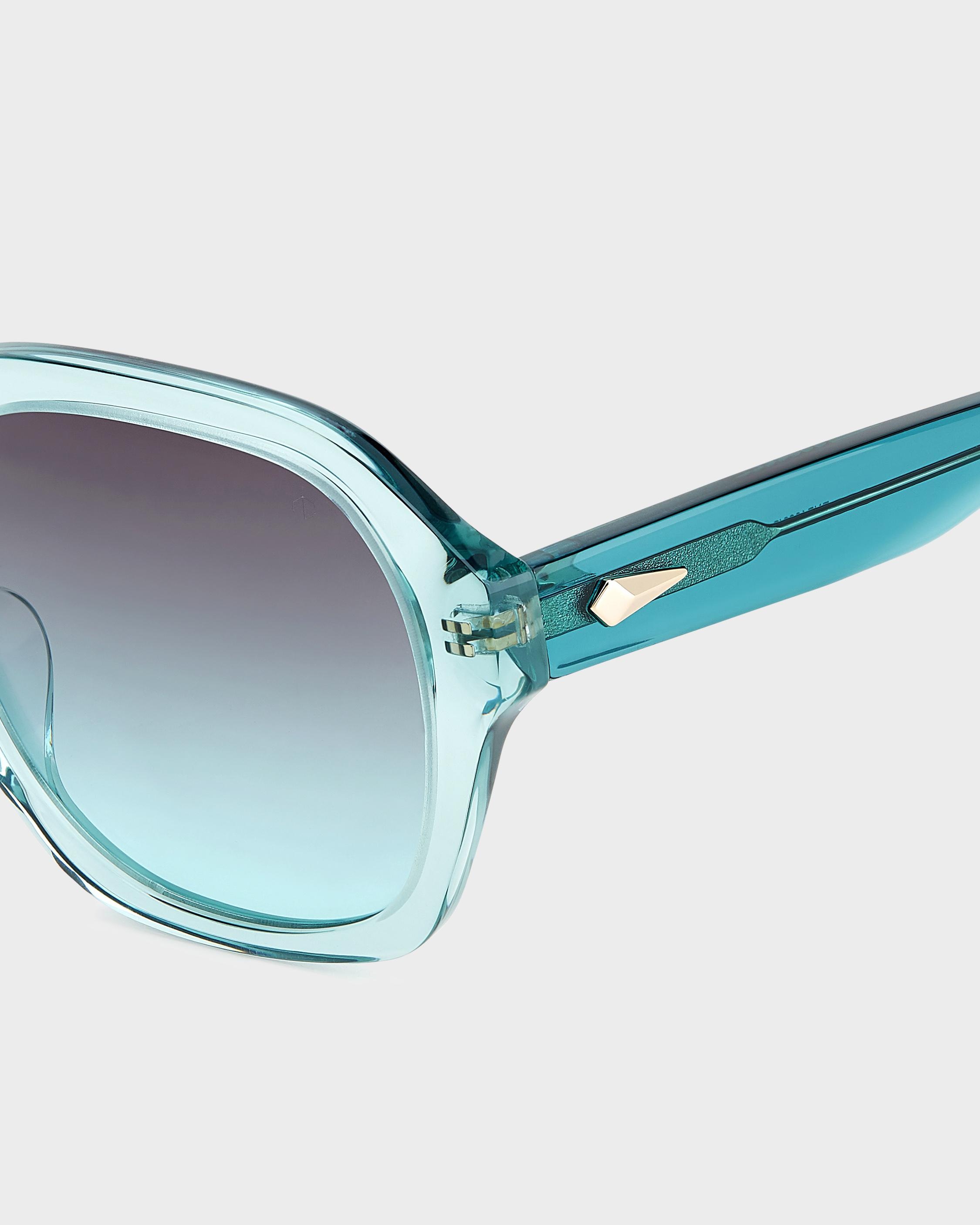 Elly
Butterfly Sunglasses - 3