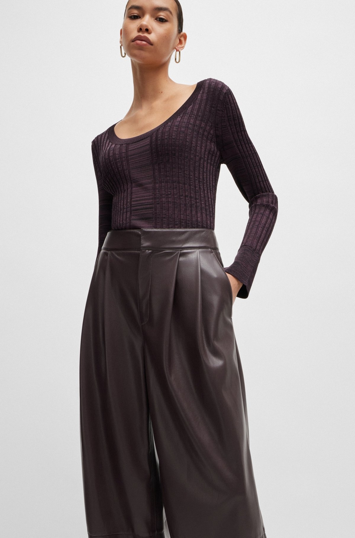 PLEAT-FRONT RELAXED-FIT TROUSERS IN FAUX LEATHER - 5