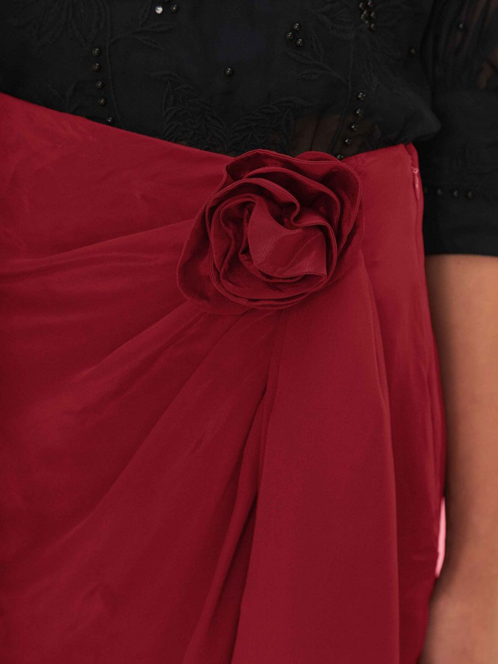 rose-embellished wrap skirt - 5