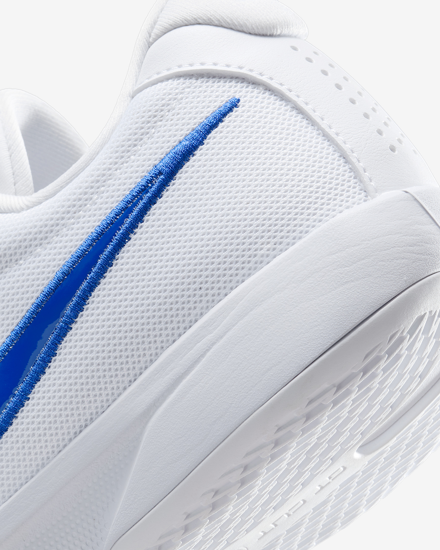 Nike G.T. Cut Academy Basketball Shoes - 8