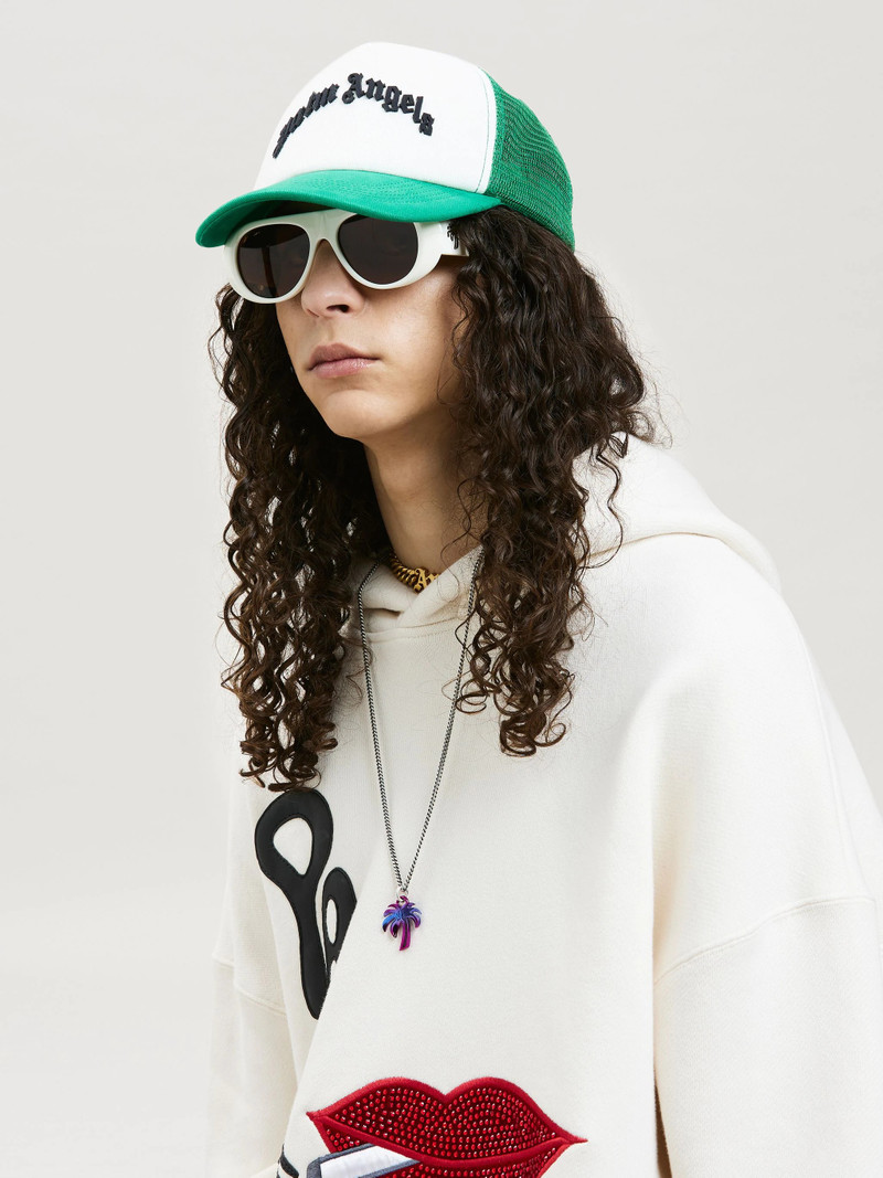 Palm Angels CURVED LOGO TRUCKER CAP outlook