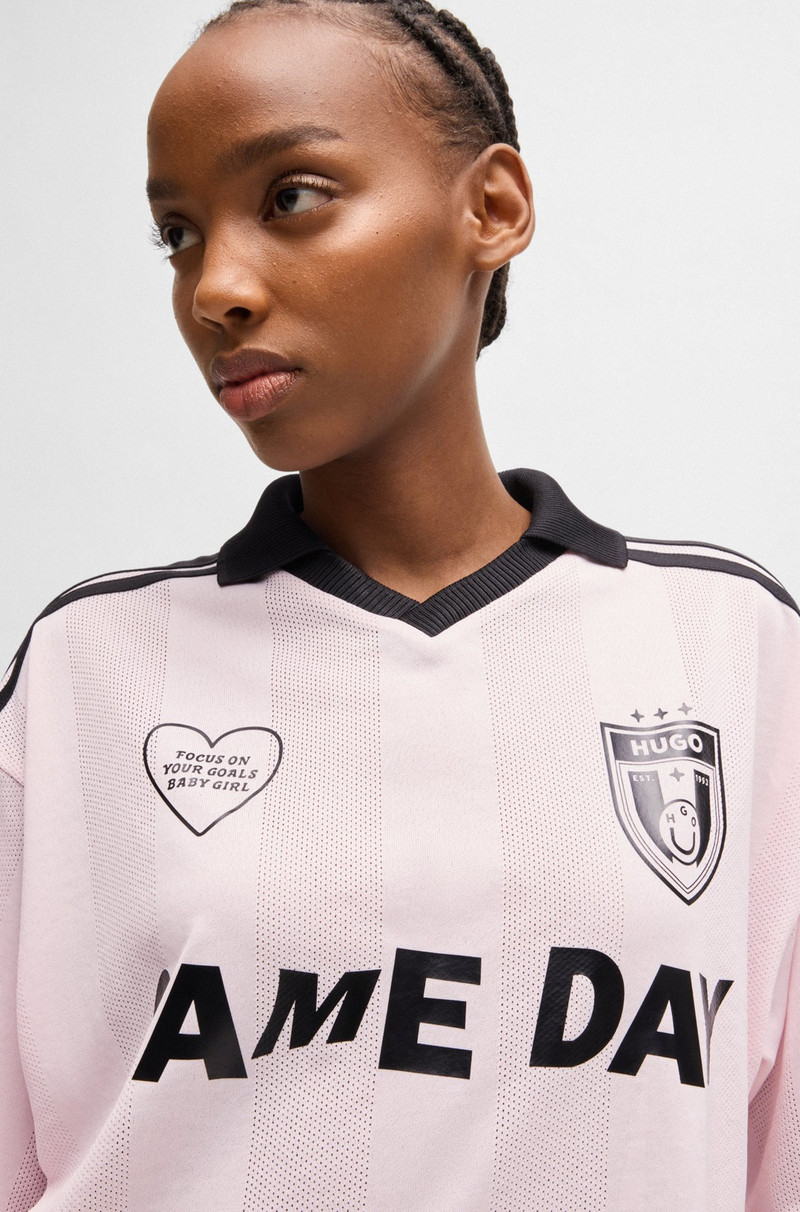 FOOTBALL-INSPIRED MESH T-SHIRT WITH HAPPY HUGO LOGO 5