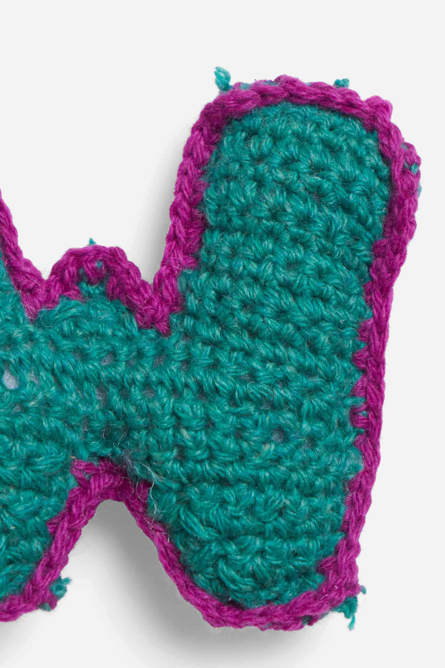 CROCHET LETTER KEYCHAIN CHARM - 2