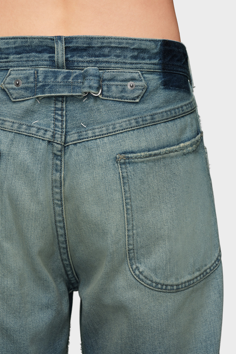 Distressed jeans 5