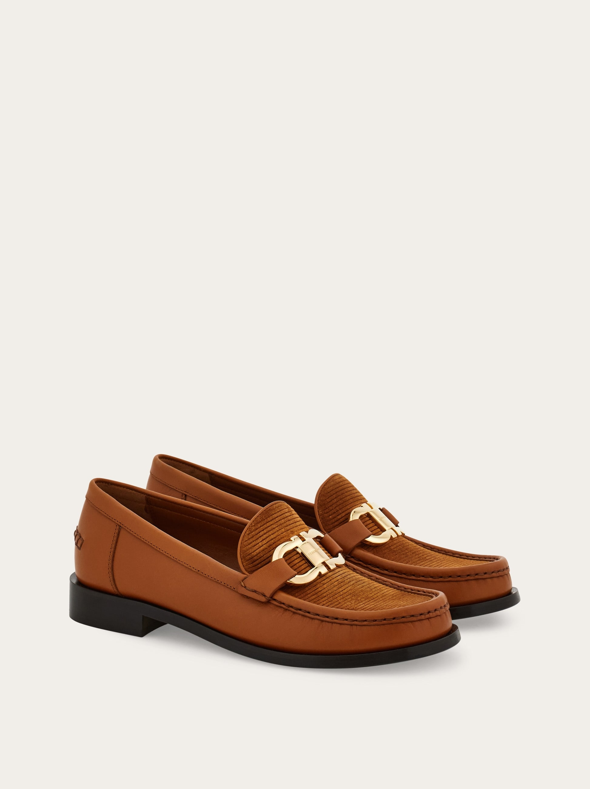 Loafer with Gancini ornament - 2