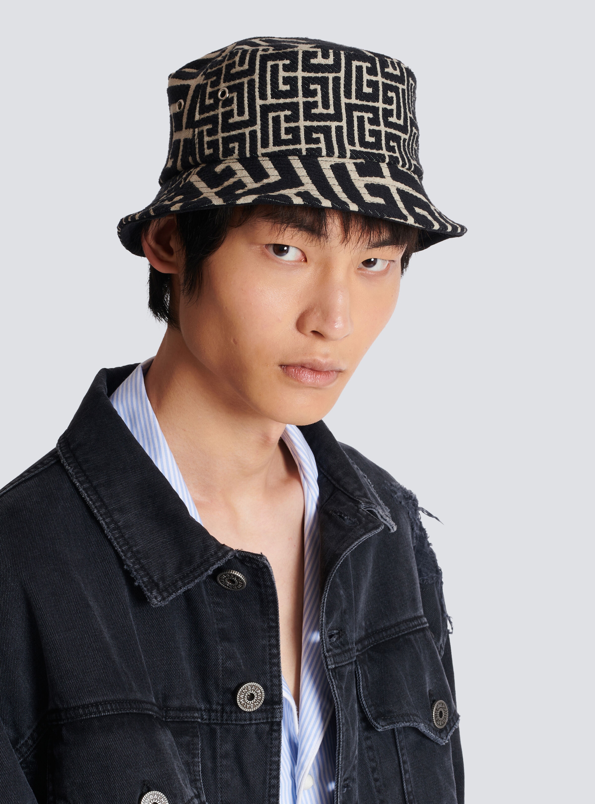 Cotton canvas bucket hat with Balmain Paris logo - 2