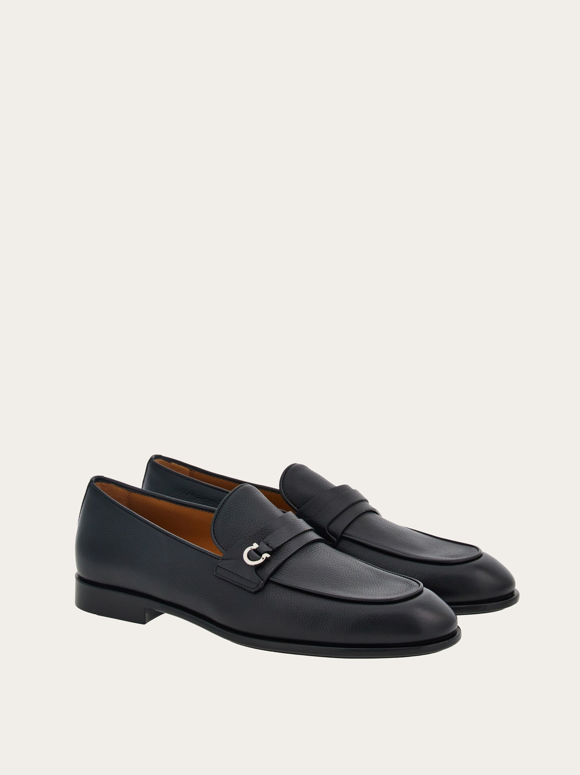 Moccasin with Gancini ornament - 5