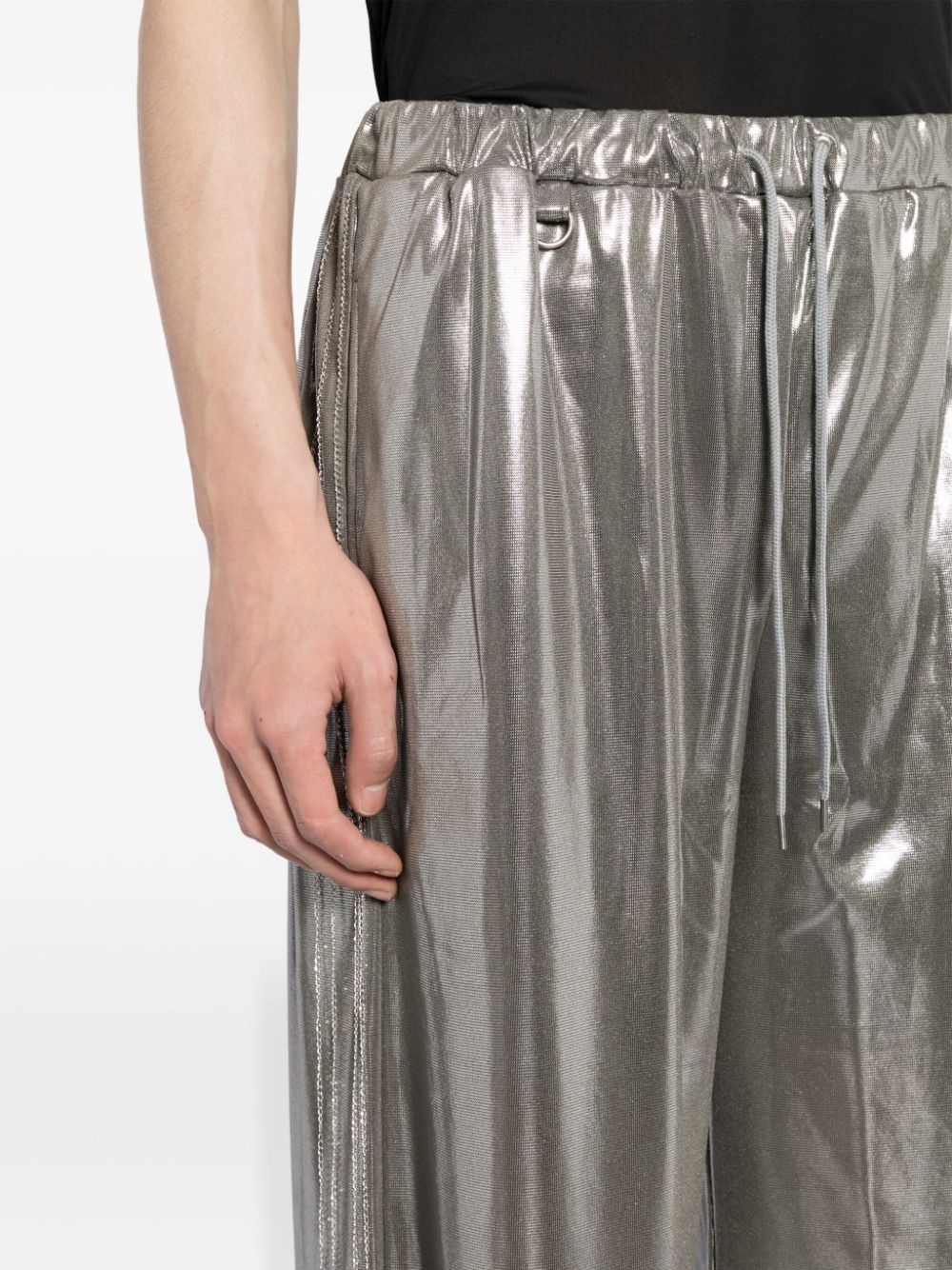 metallic-finish wide-leg trousers - 5