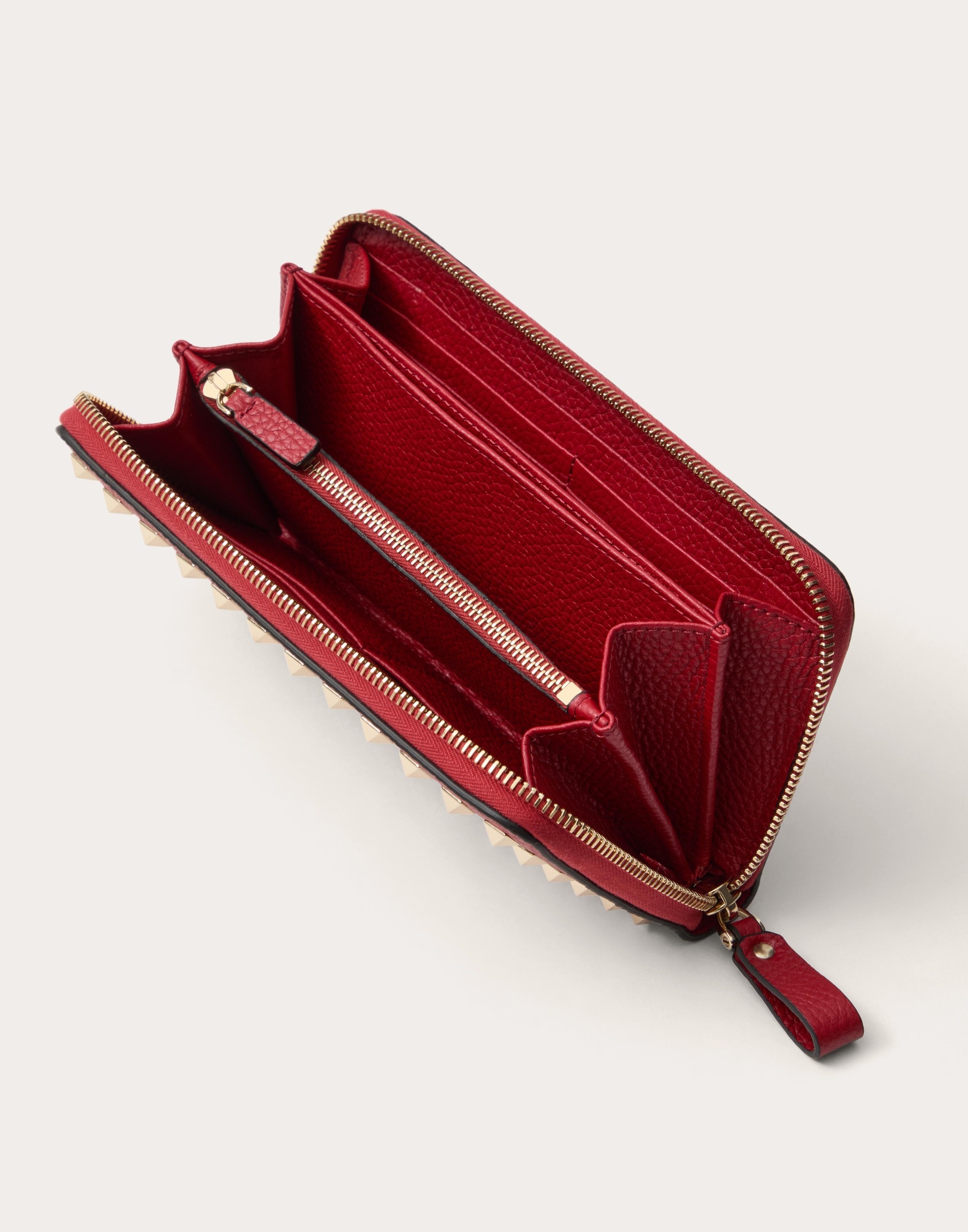 ROCKSTUD GRAINY CALFSKIN ZIPPERED WALLET - 5