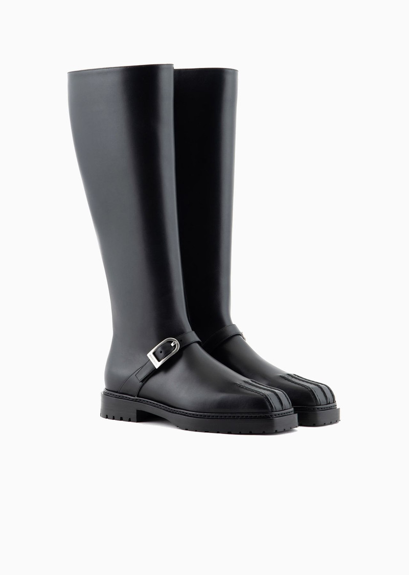 Leather boots with a strap 2