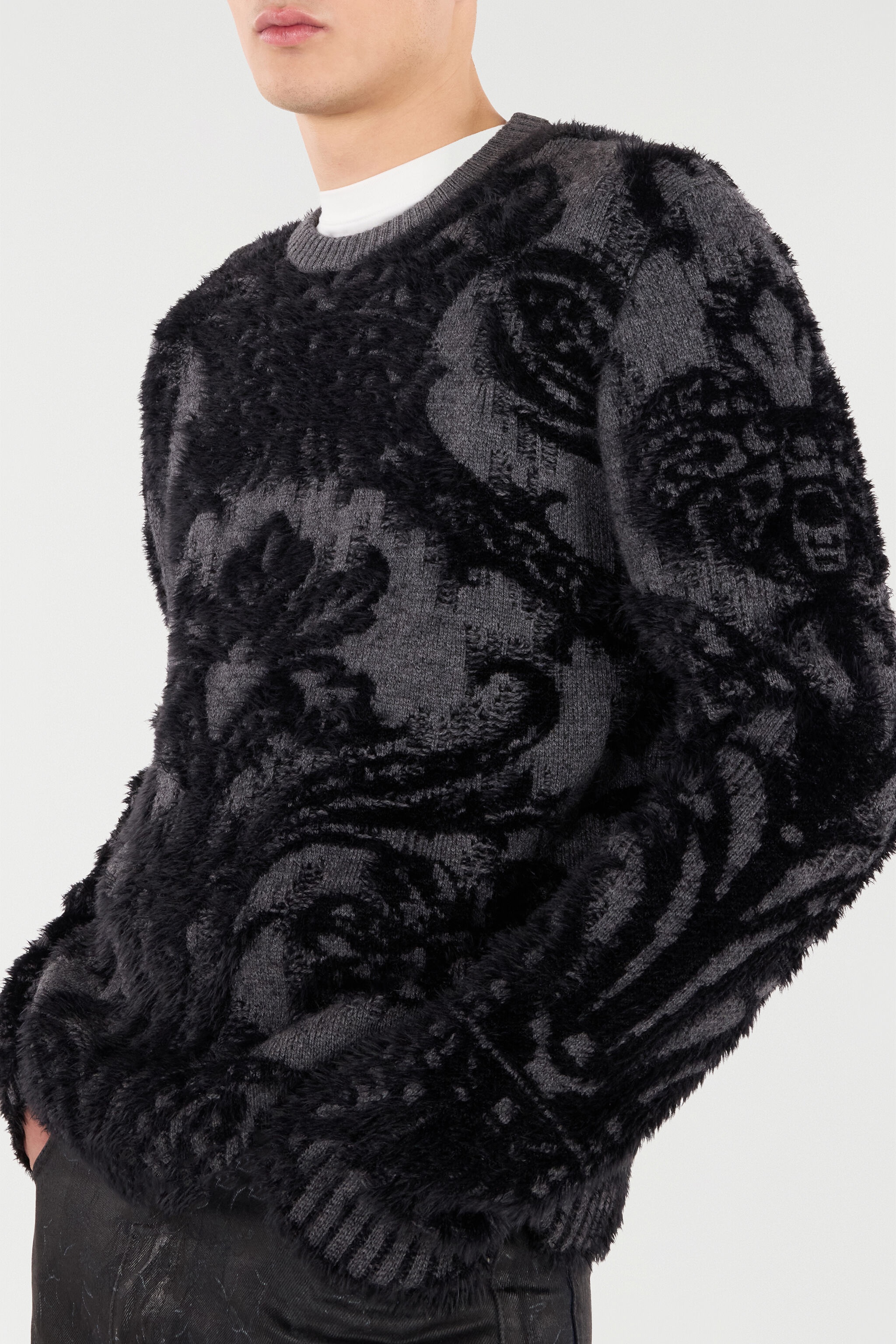 Sweater With Plush Brocade Pattern - 6