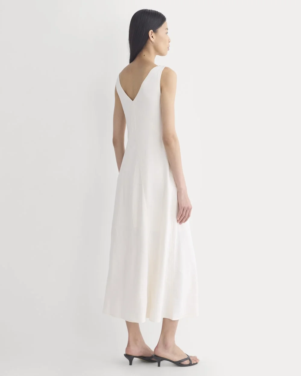 DEEP V SEAMED DRESS IN STRETCH LINEN - 1